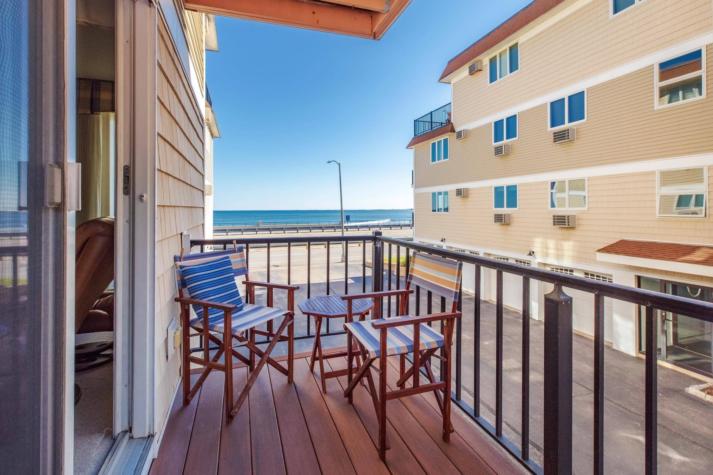 Hampton, NH 03842,407 Ocean BLVD #A2