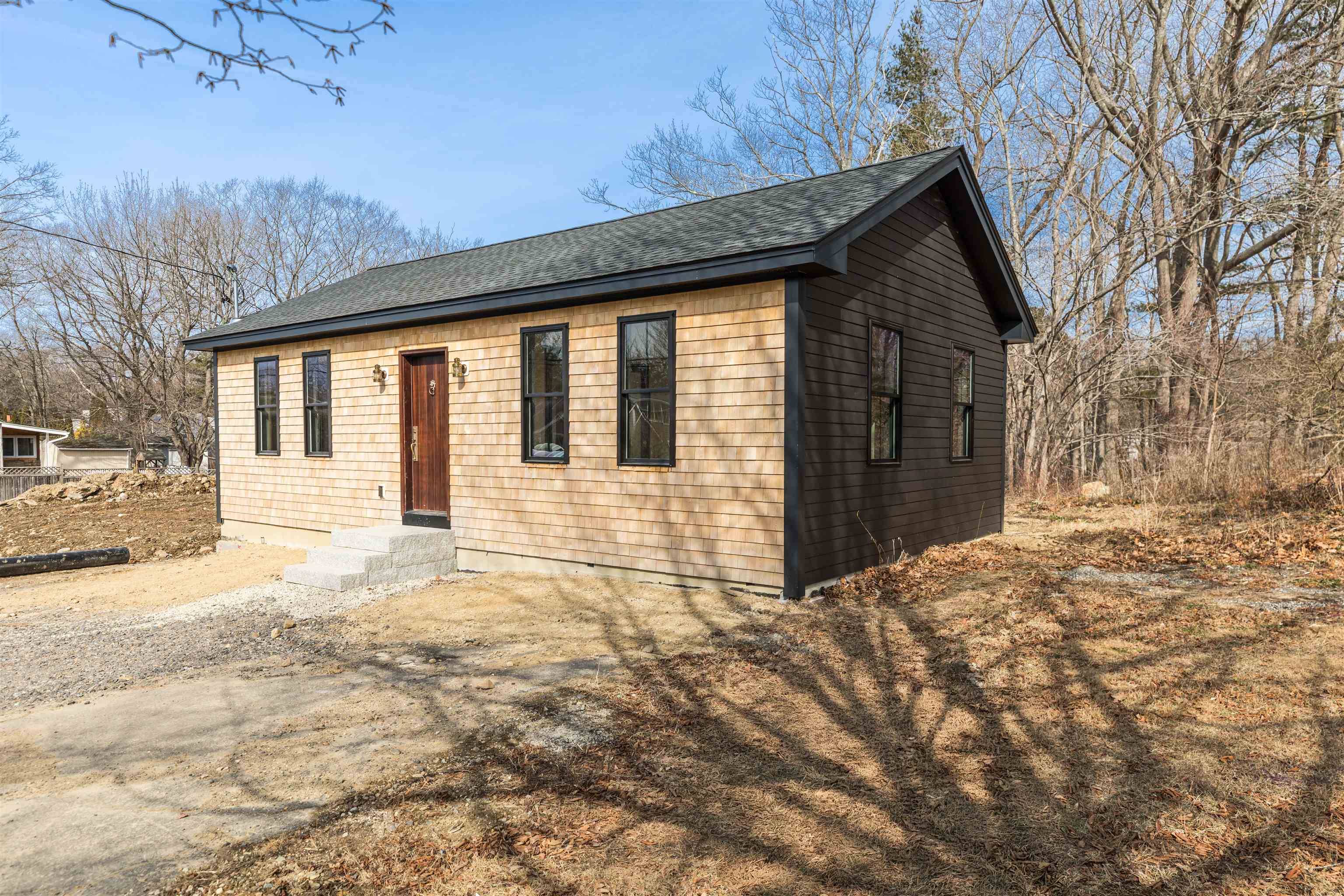 Rye, NH 03870,22 Pioneer RD