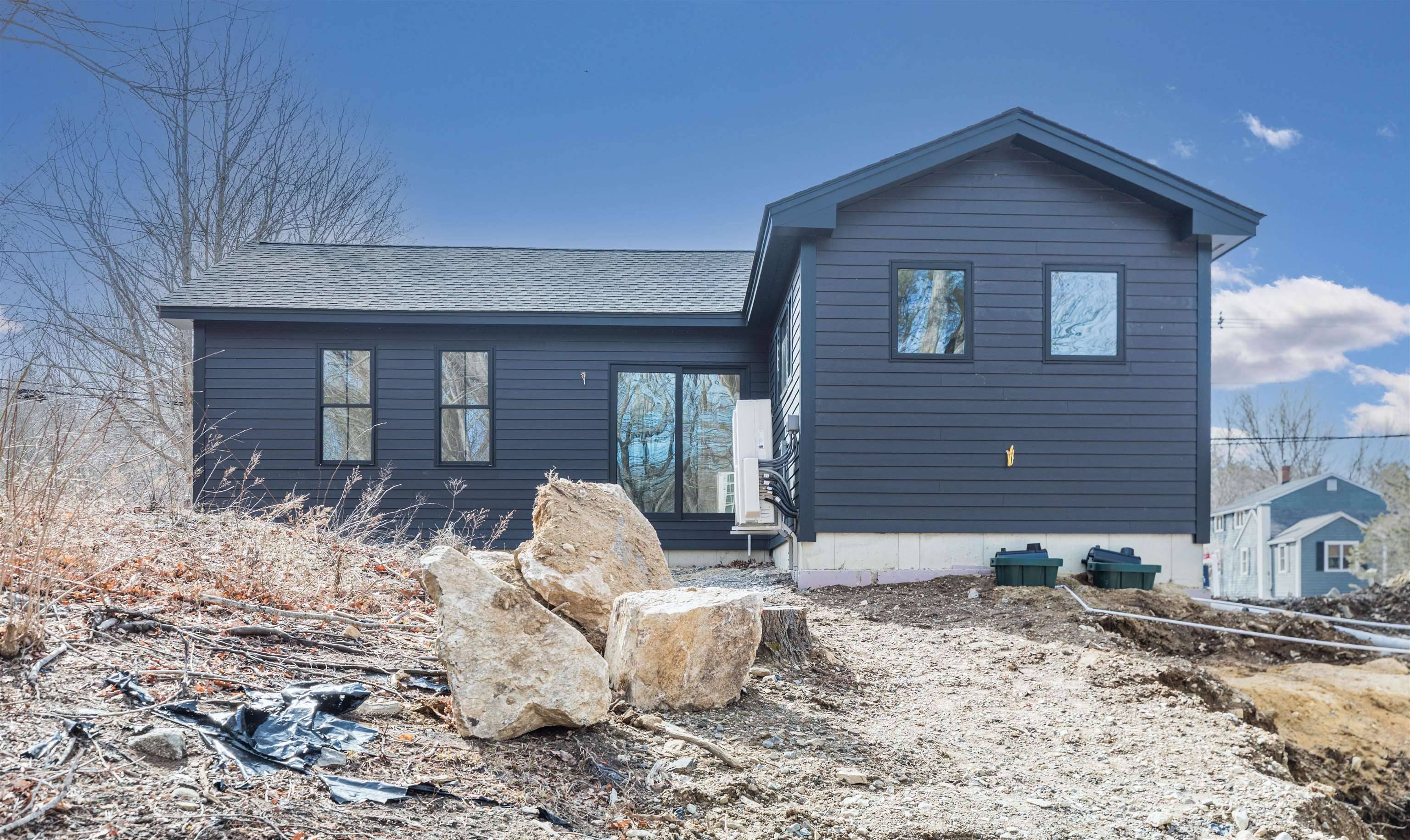 Rye, NH 03870,22 Pioneer RD