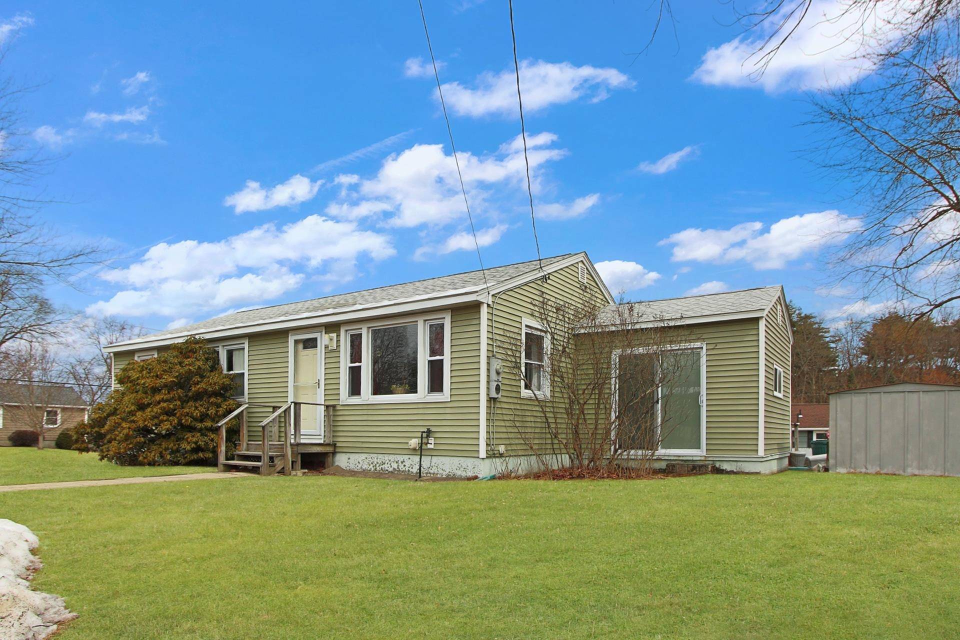 Nashua, NH 03064,2 Tufts DR