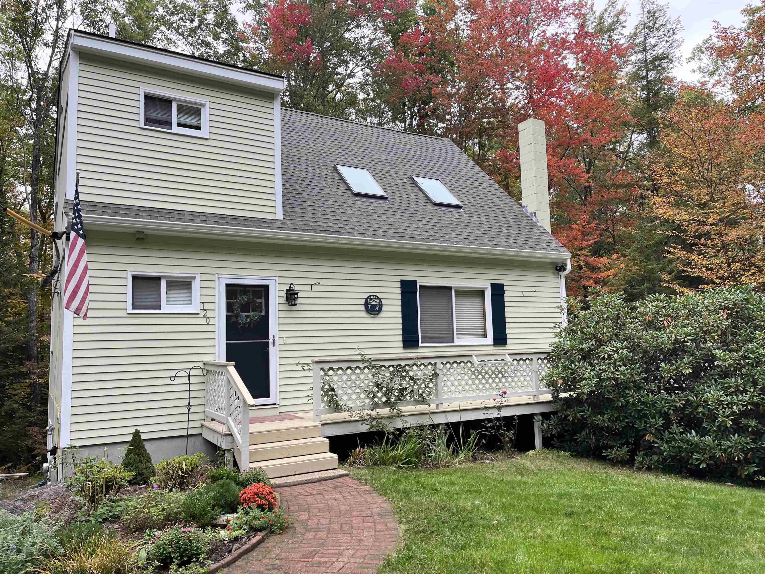 Moultonborough, NH 03254,120 Locarno ST