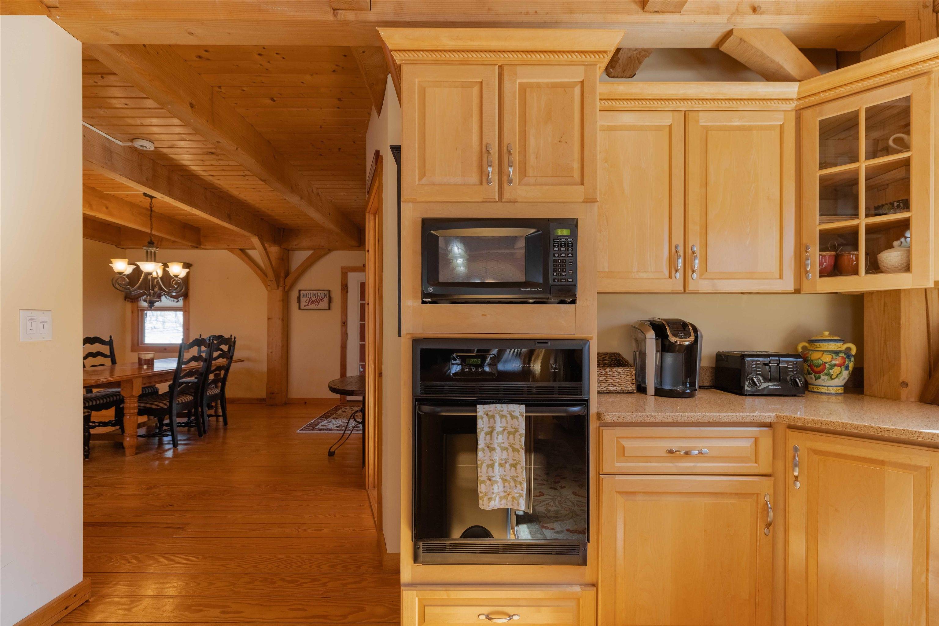 42 Airport RD Dover, VT 05356