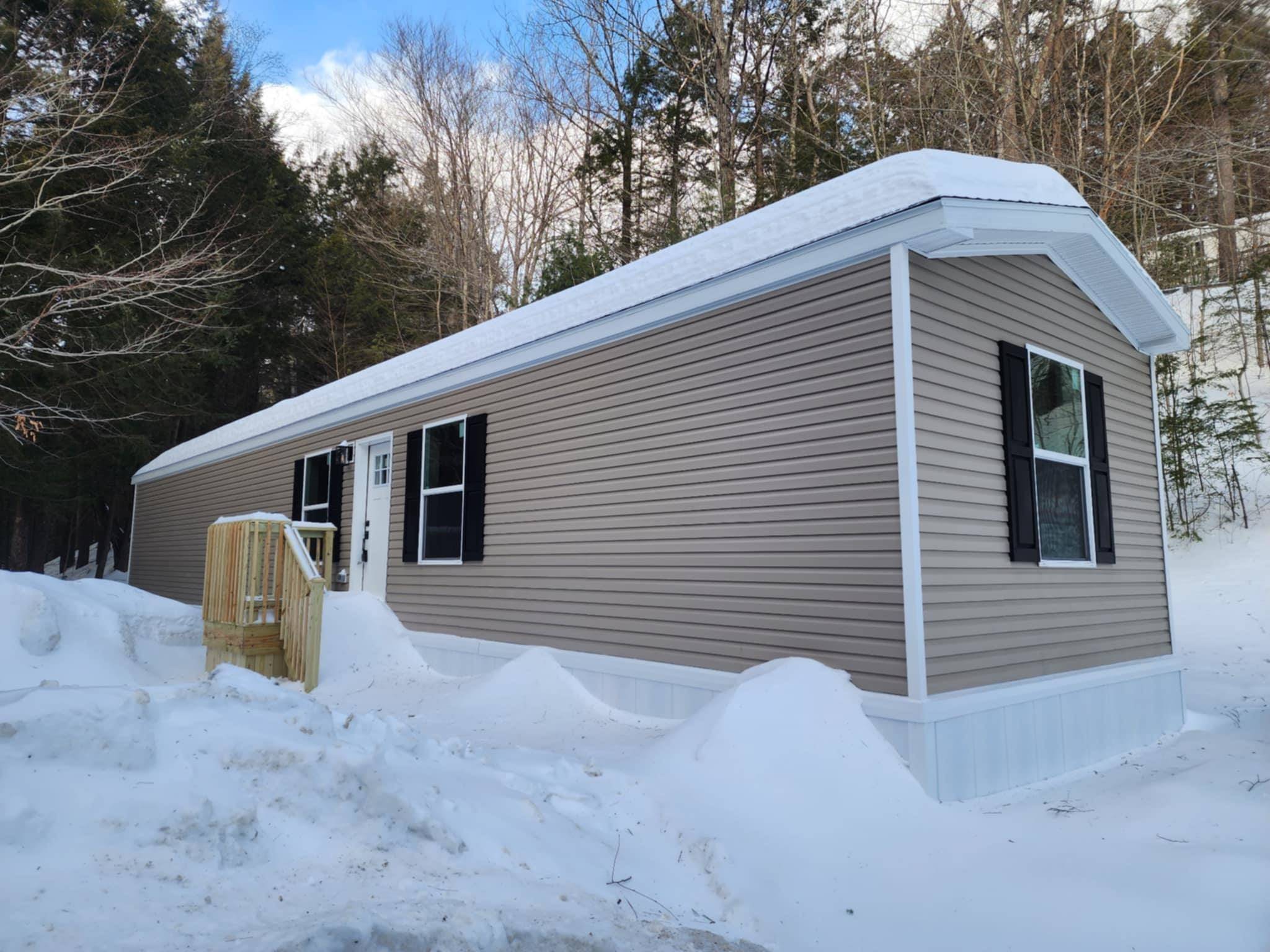 Brattleboro, VT 05301,8 Deepwood DR