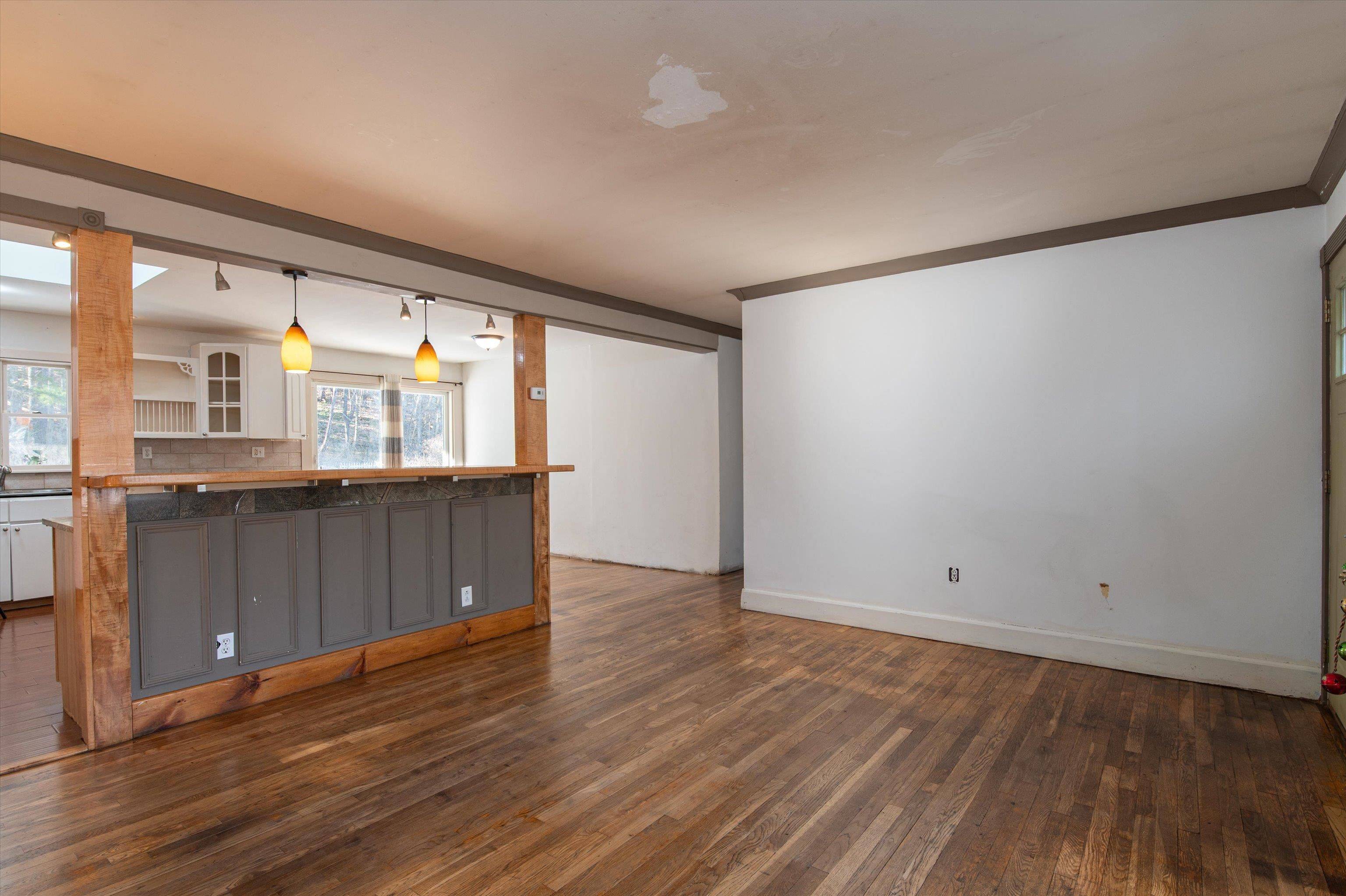 872 Barber Pond RD Pownal, VT 05261