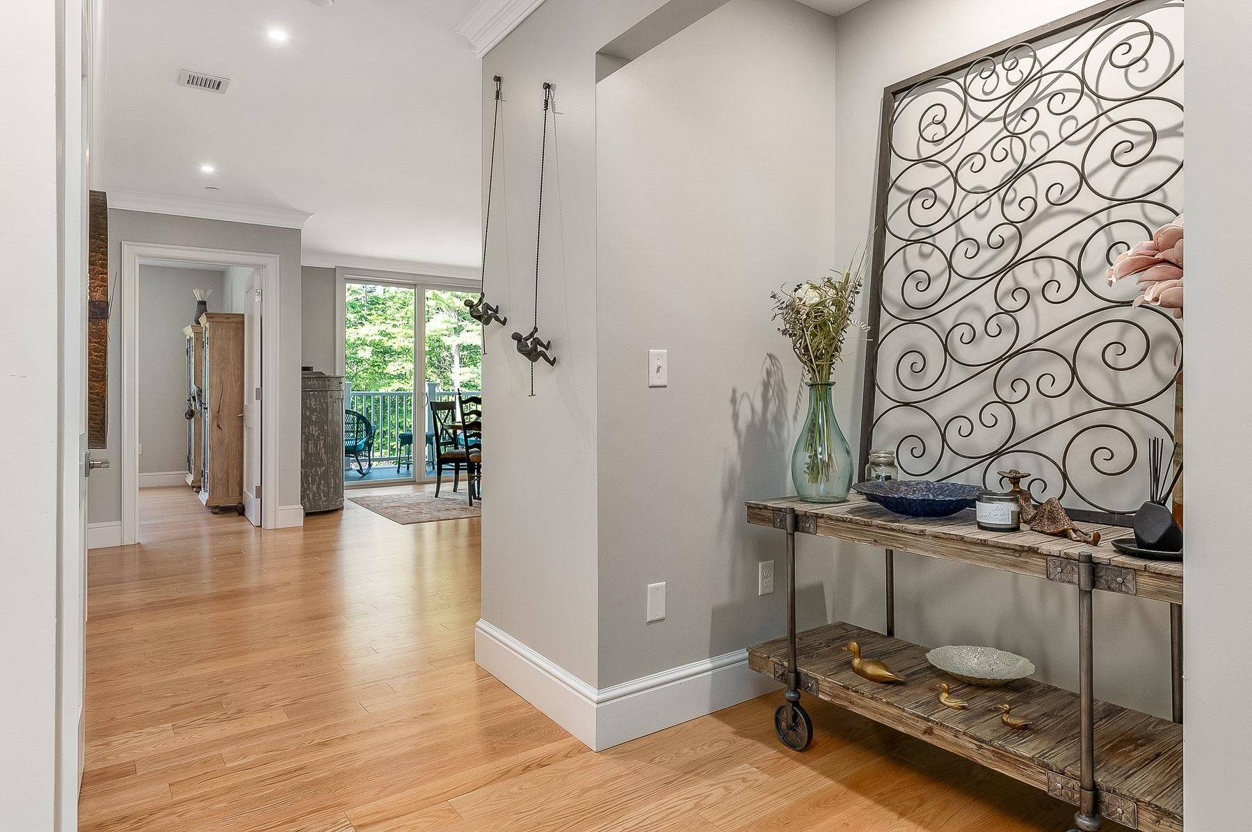 Exeter, NH 03833,7 Willey Creek RD #302