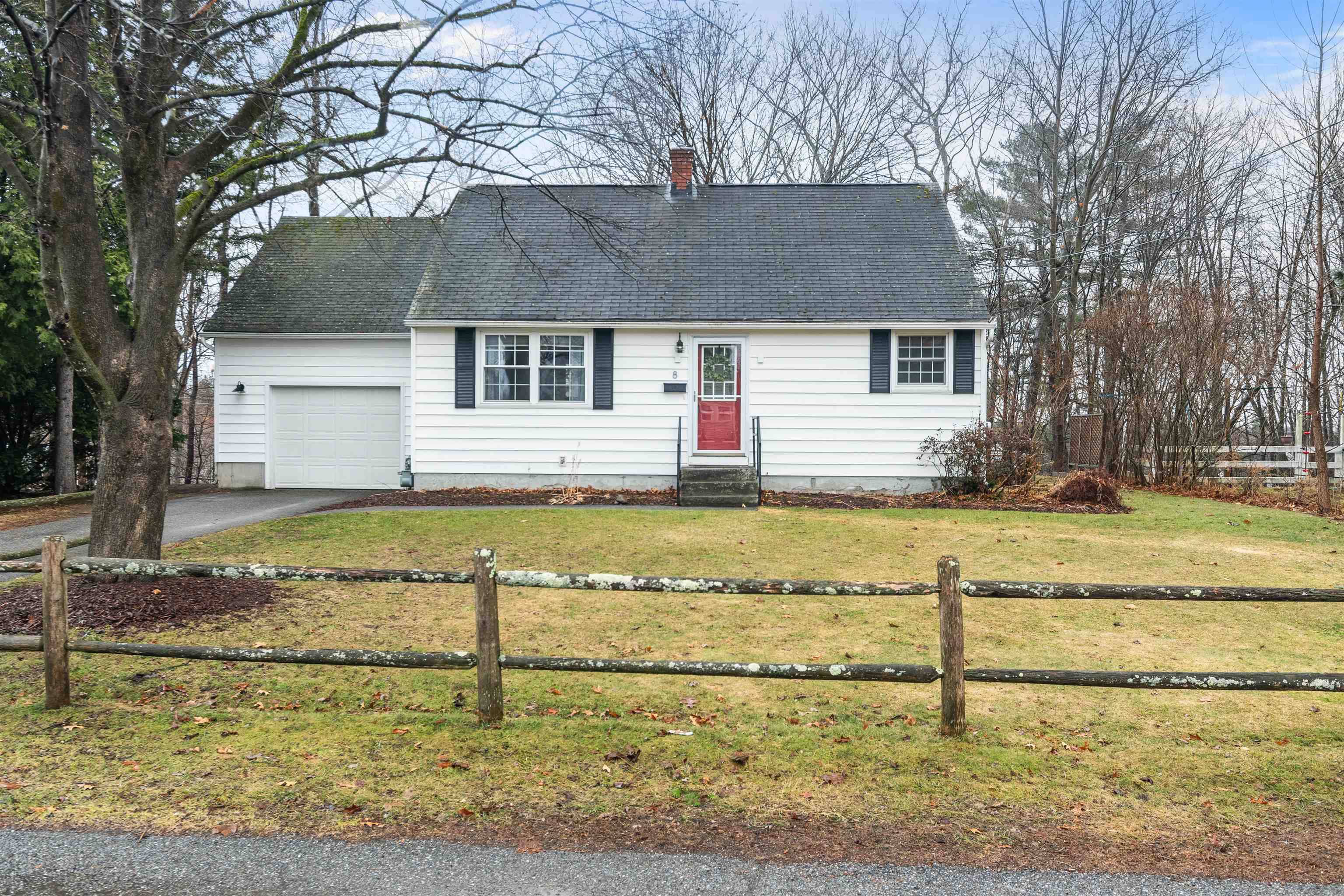 Essex Junction, VT 05452,8 Nahma AVE