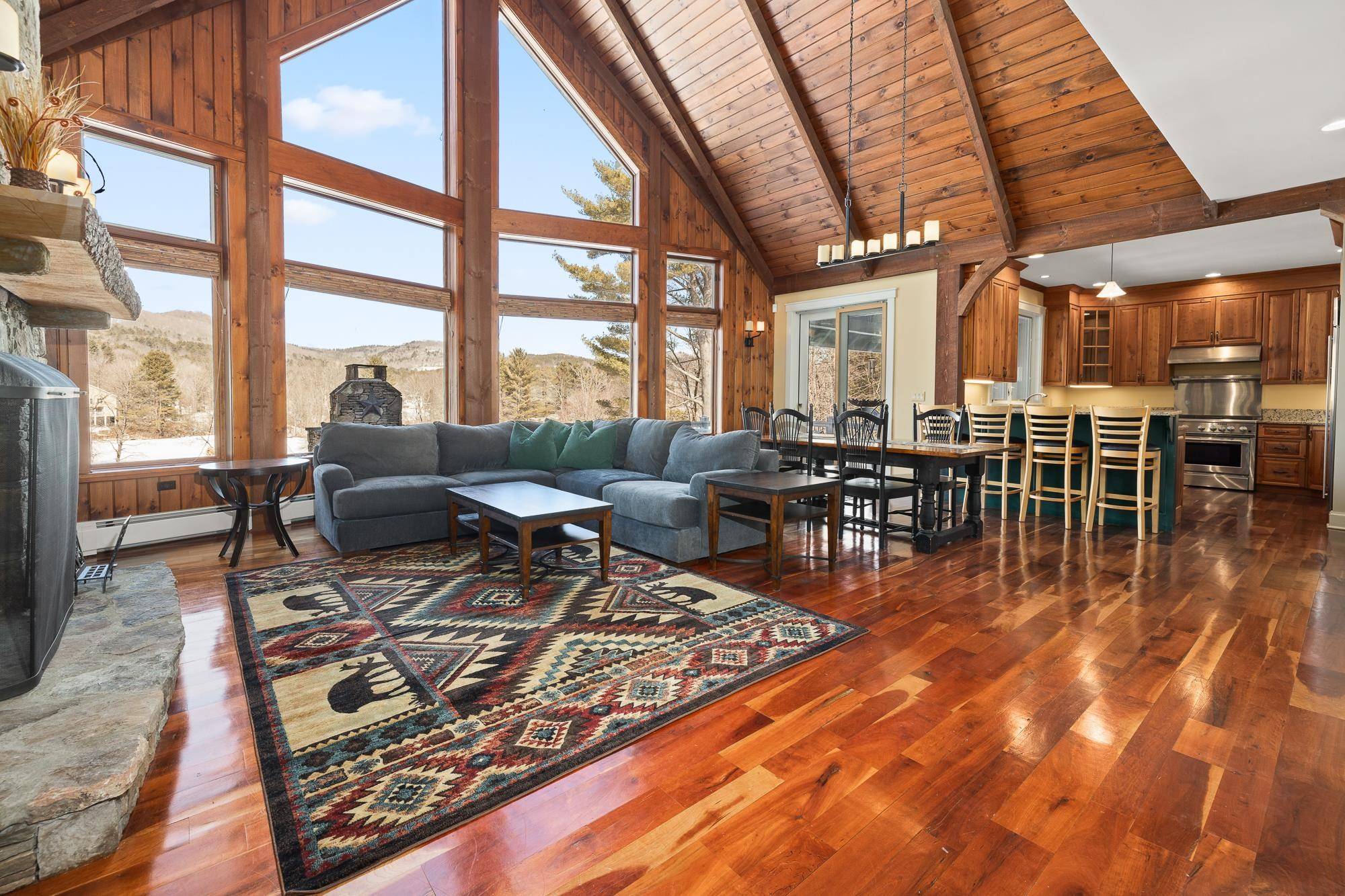Woodstock, VT 05091,484 Carlton Hill RD