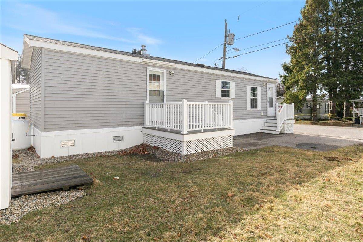 Portsmouth, NH 03801,21 Desfosses AVE