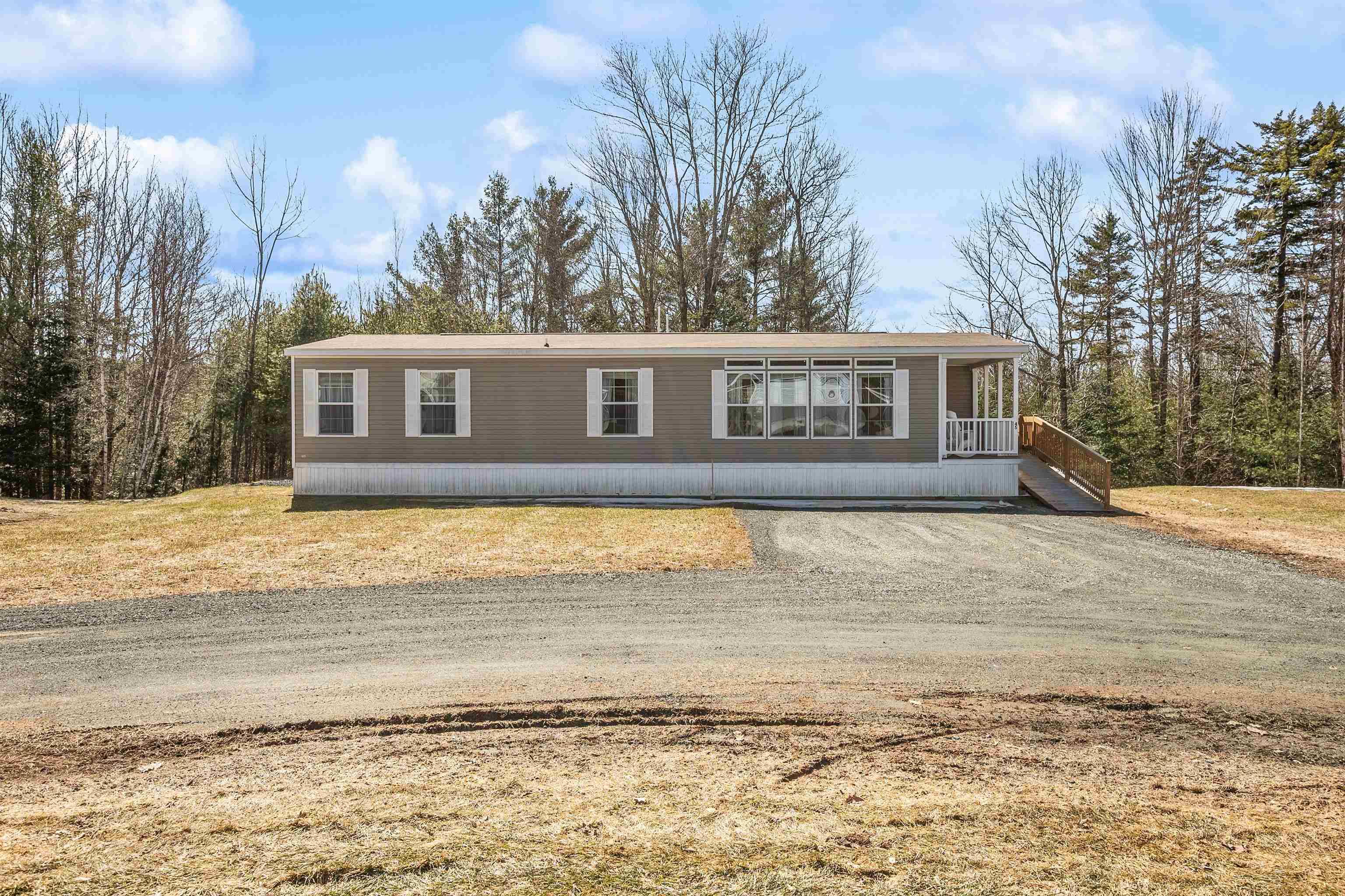 Canaan, NH 03741,45 Lunar DR