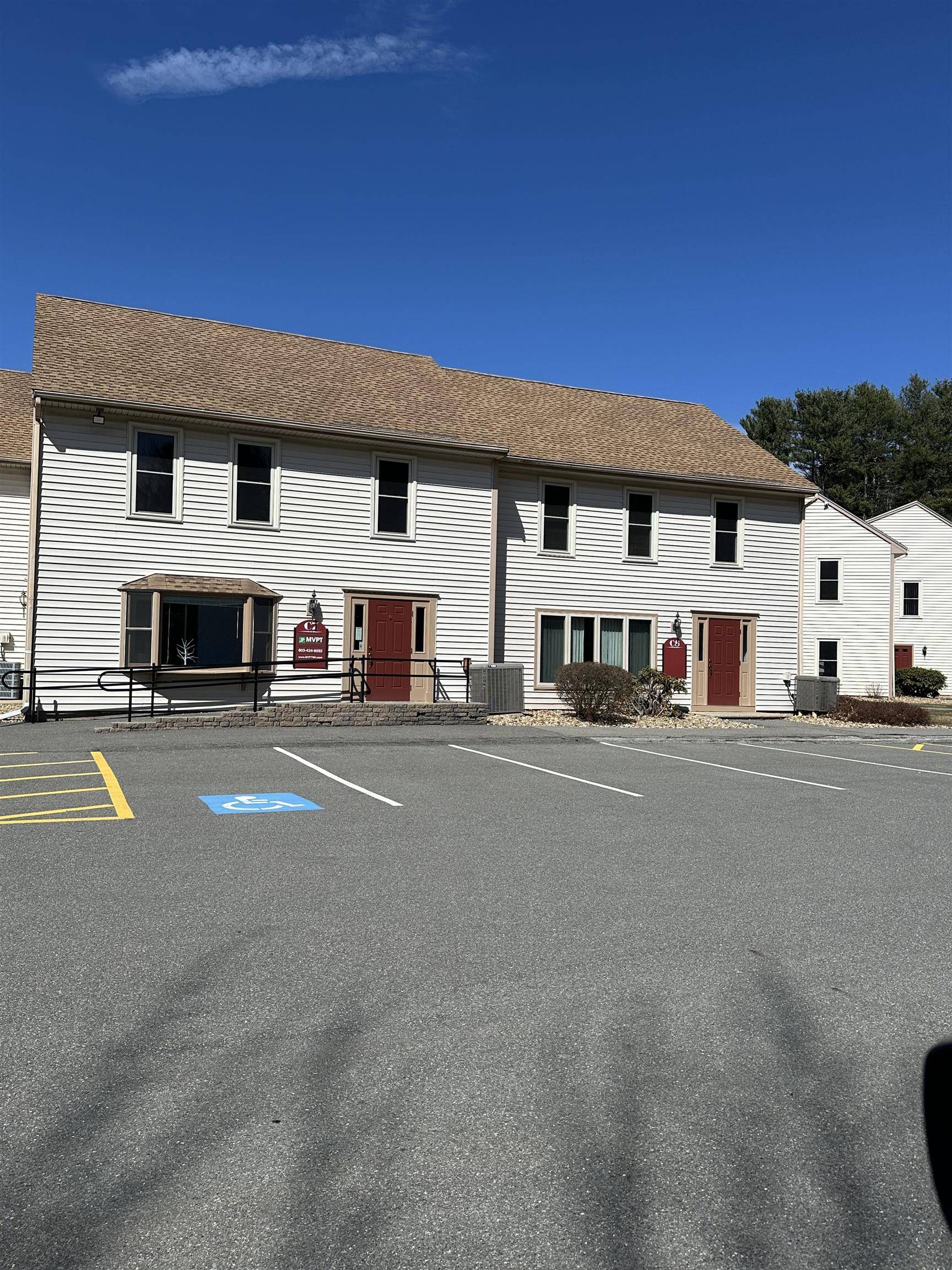 Londonderry, NH 03032,12 Parmenter RD