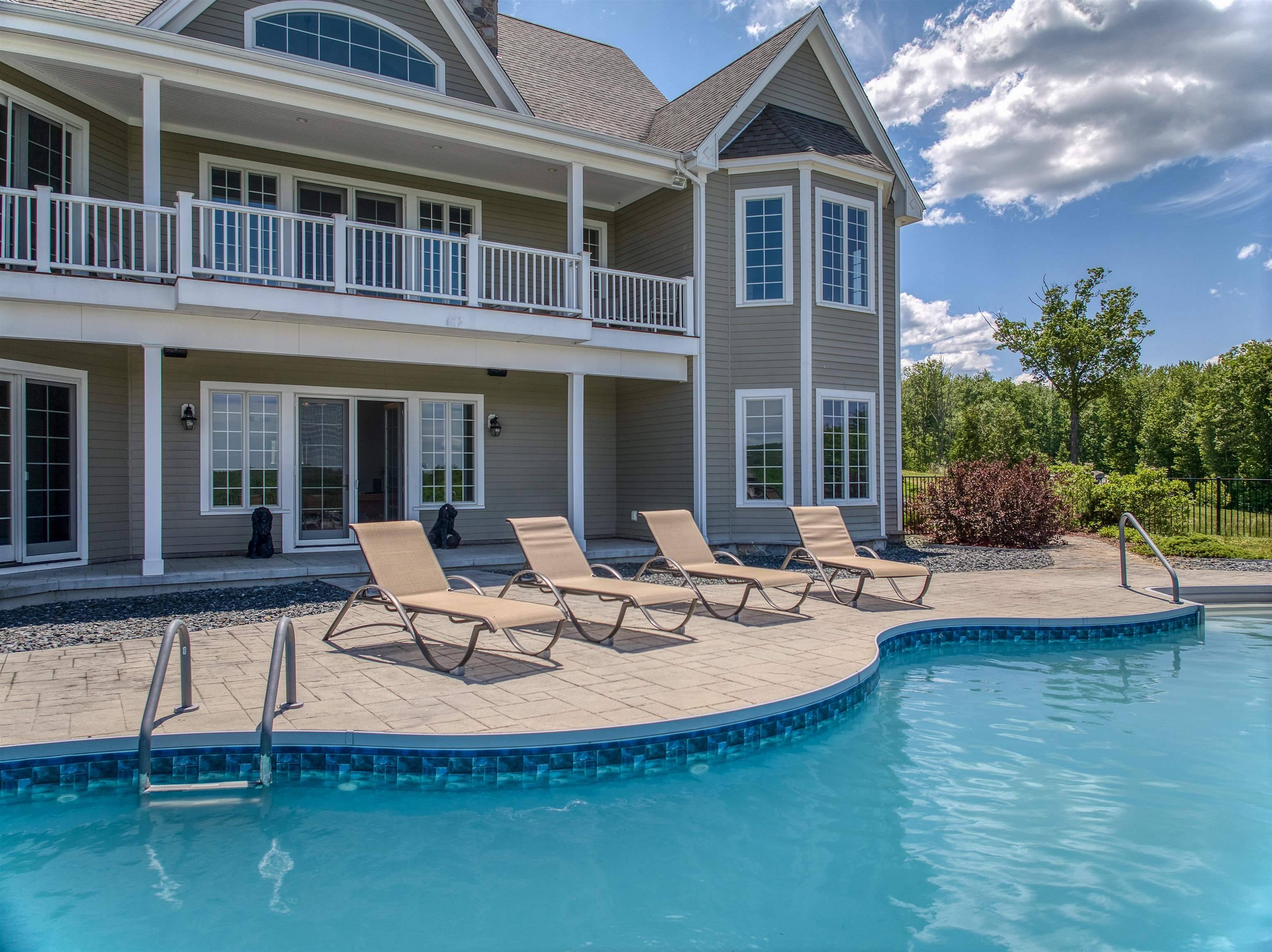 Epsom, NH 03234,54 Woodcoat DR