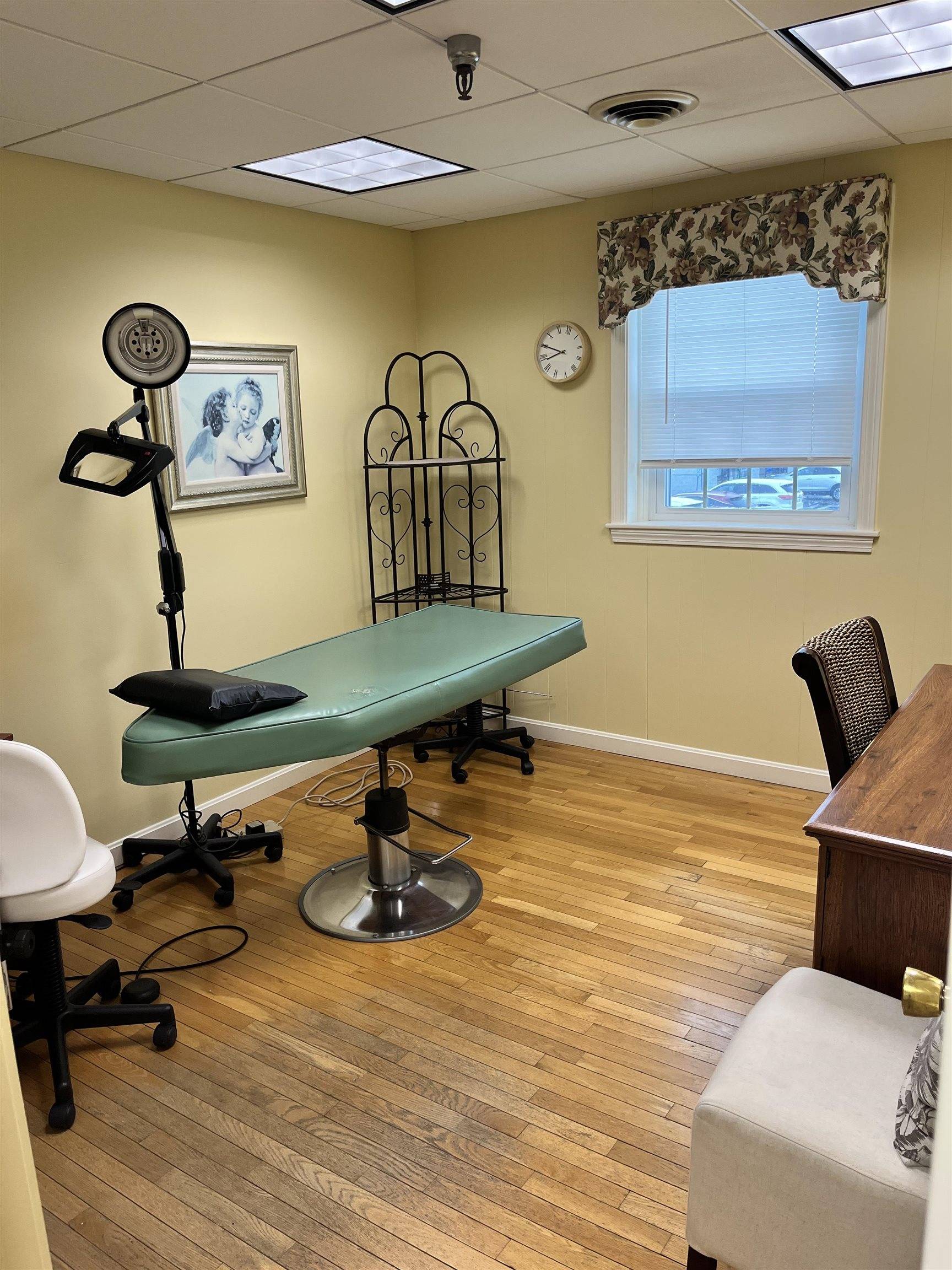 Nashua, NH 03060,110 Daniel Webster HWY