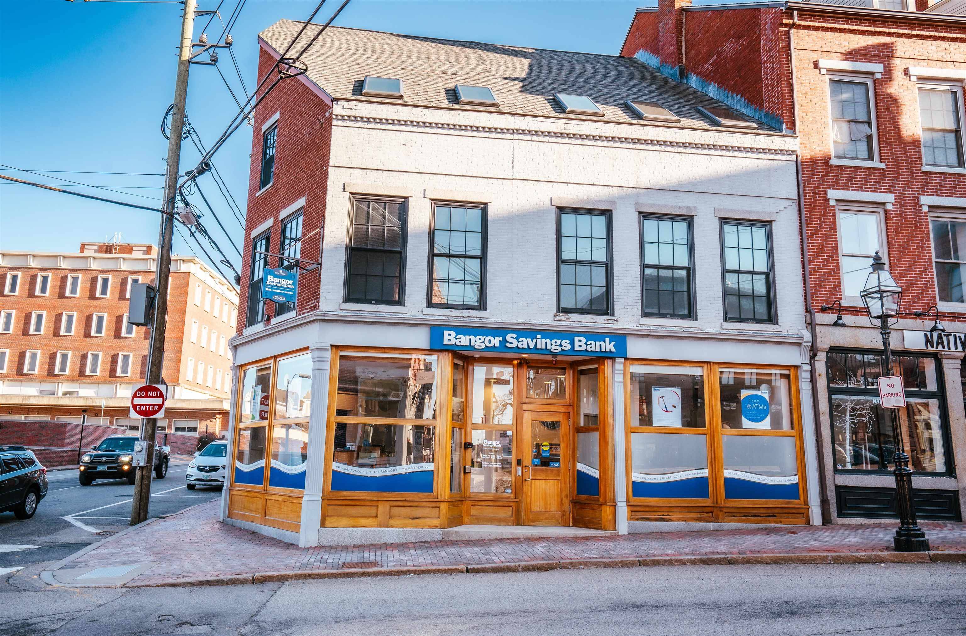 Portsmouth, NH 03801,8 Bow ST