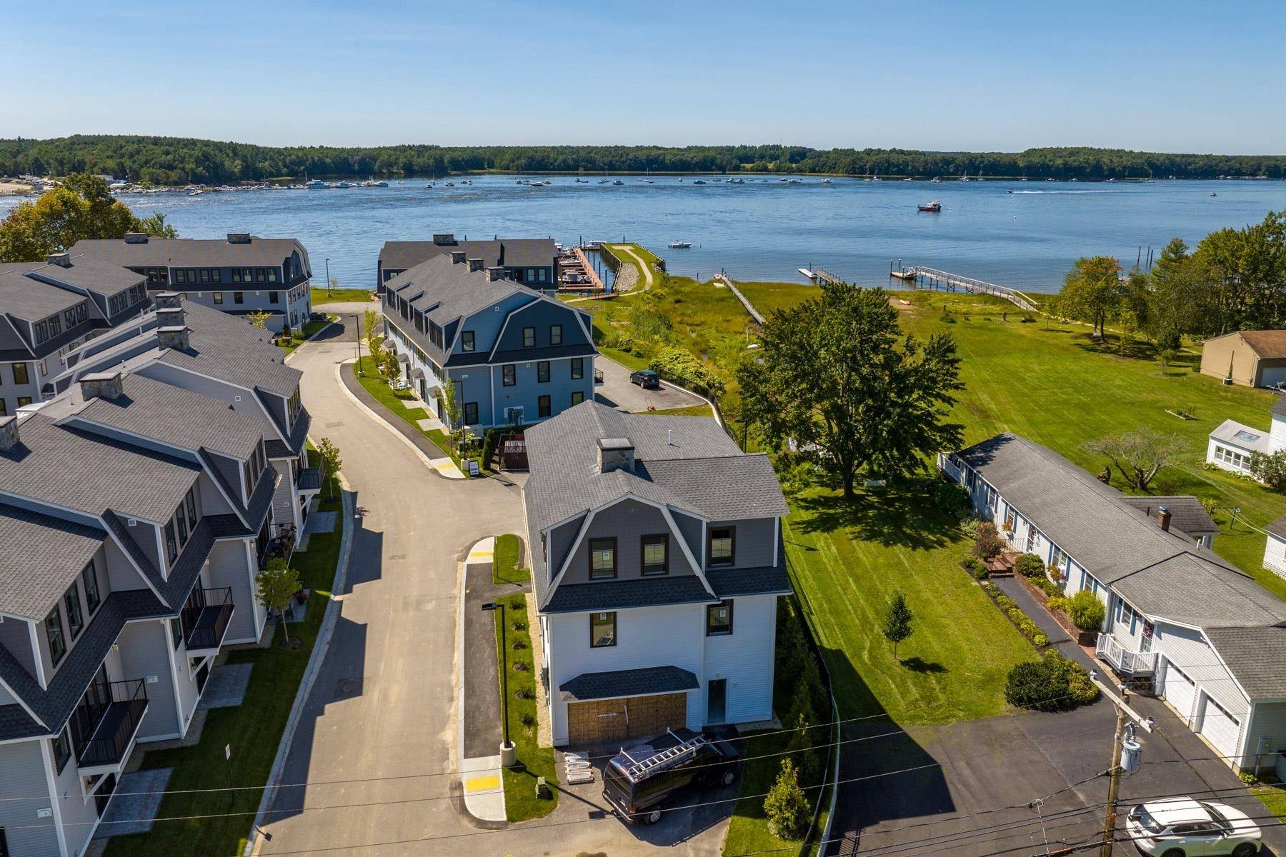Dover, NH 03820,2 LITTLE BAY DR