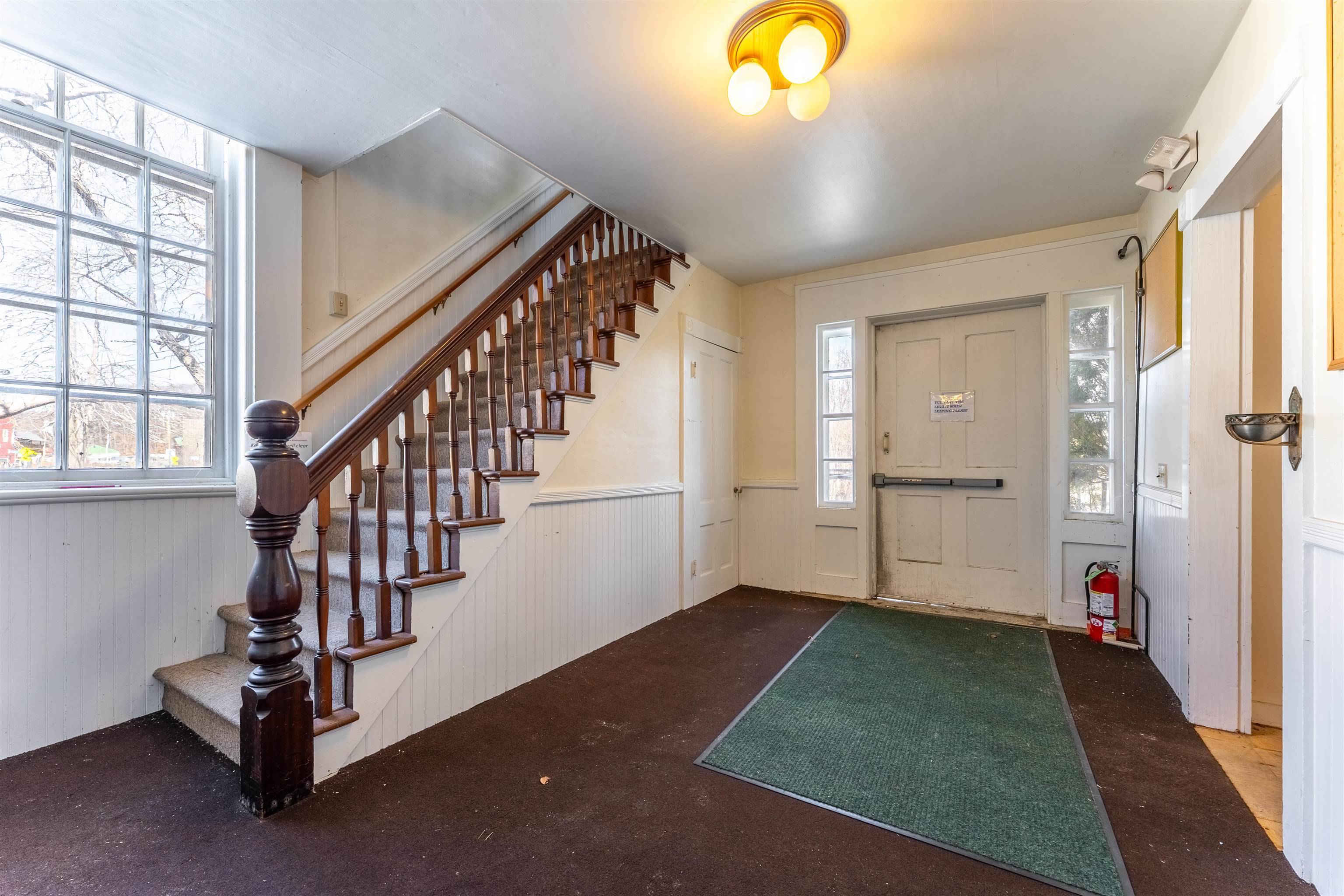 123 Main ST Putney, VT 05346