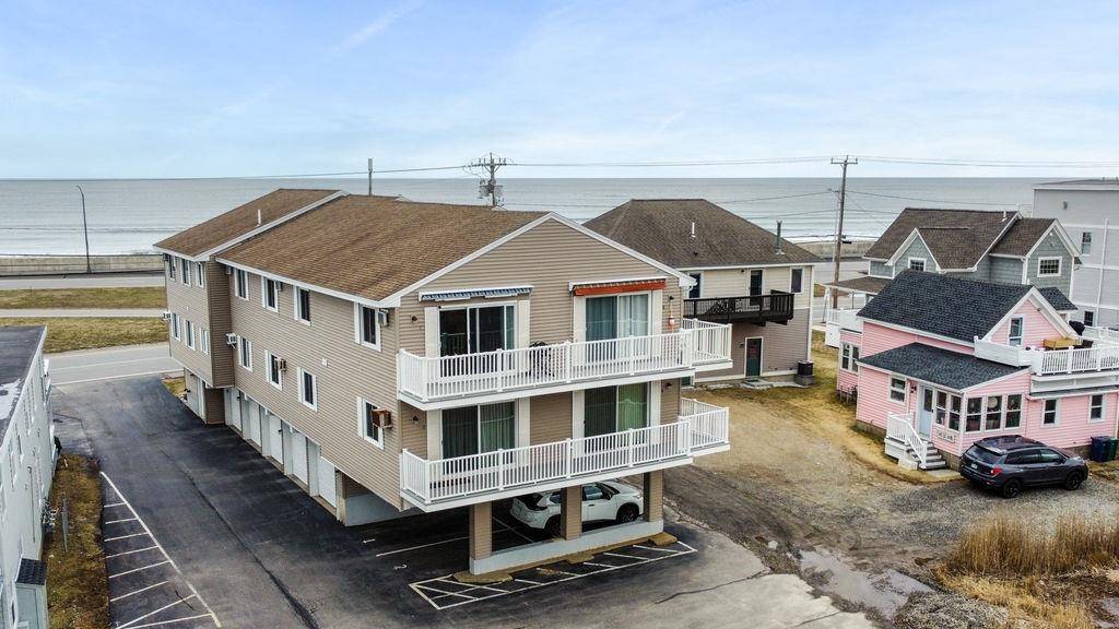 Hampton, NH 03842-4335,611 Ocean BLVD #3