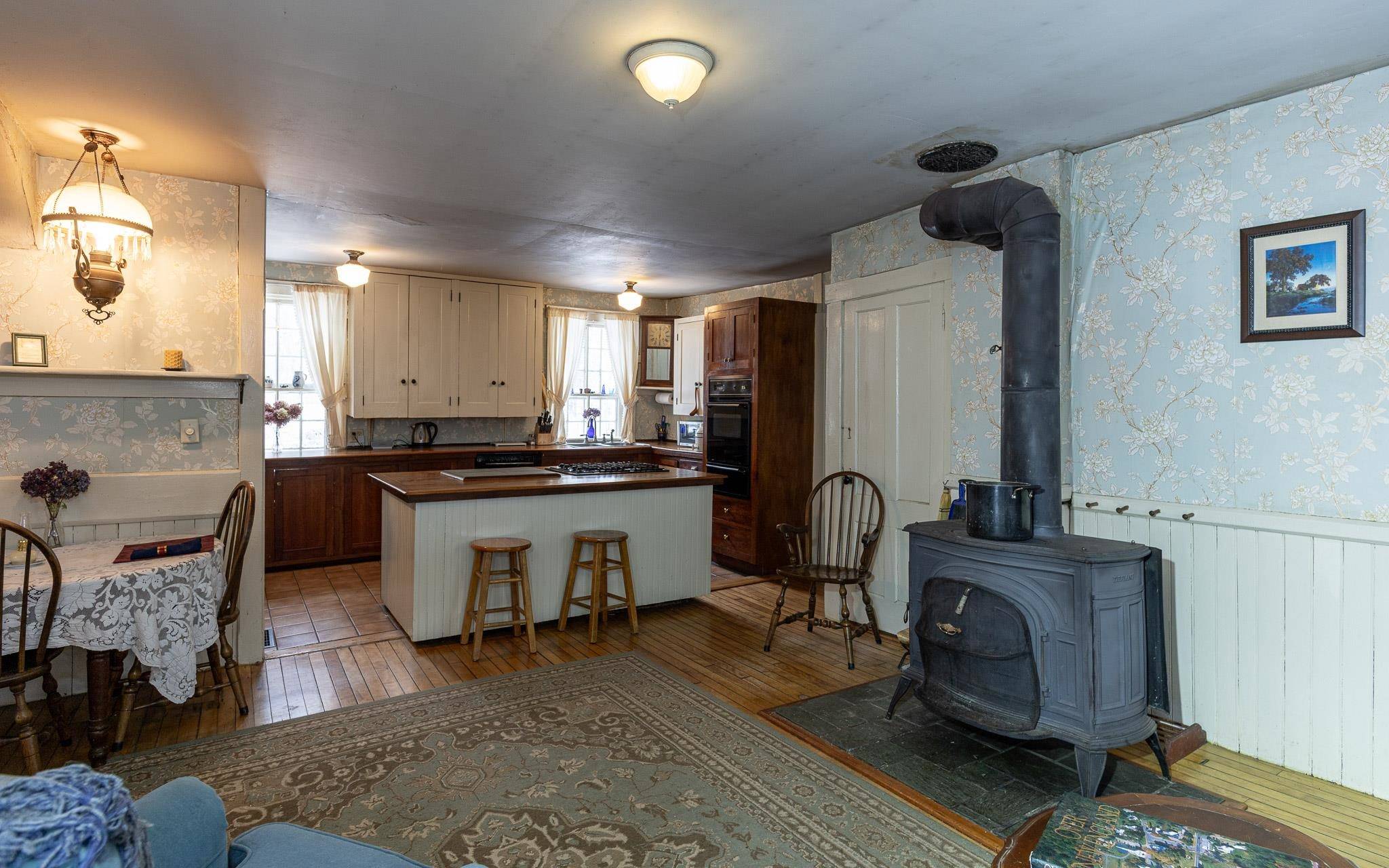 Acworth, NH 03601,10 Cold Pond RD