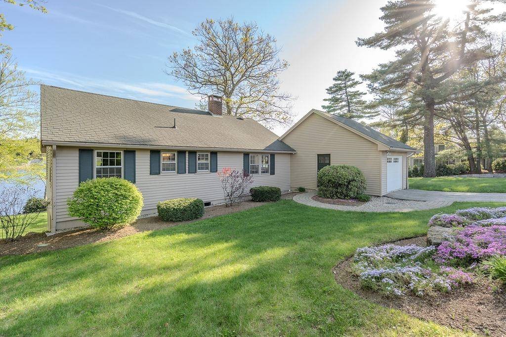 Epsom, NH 03234,1047 Dover RD