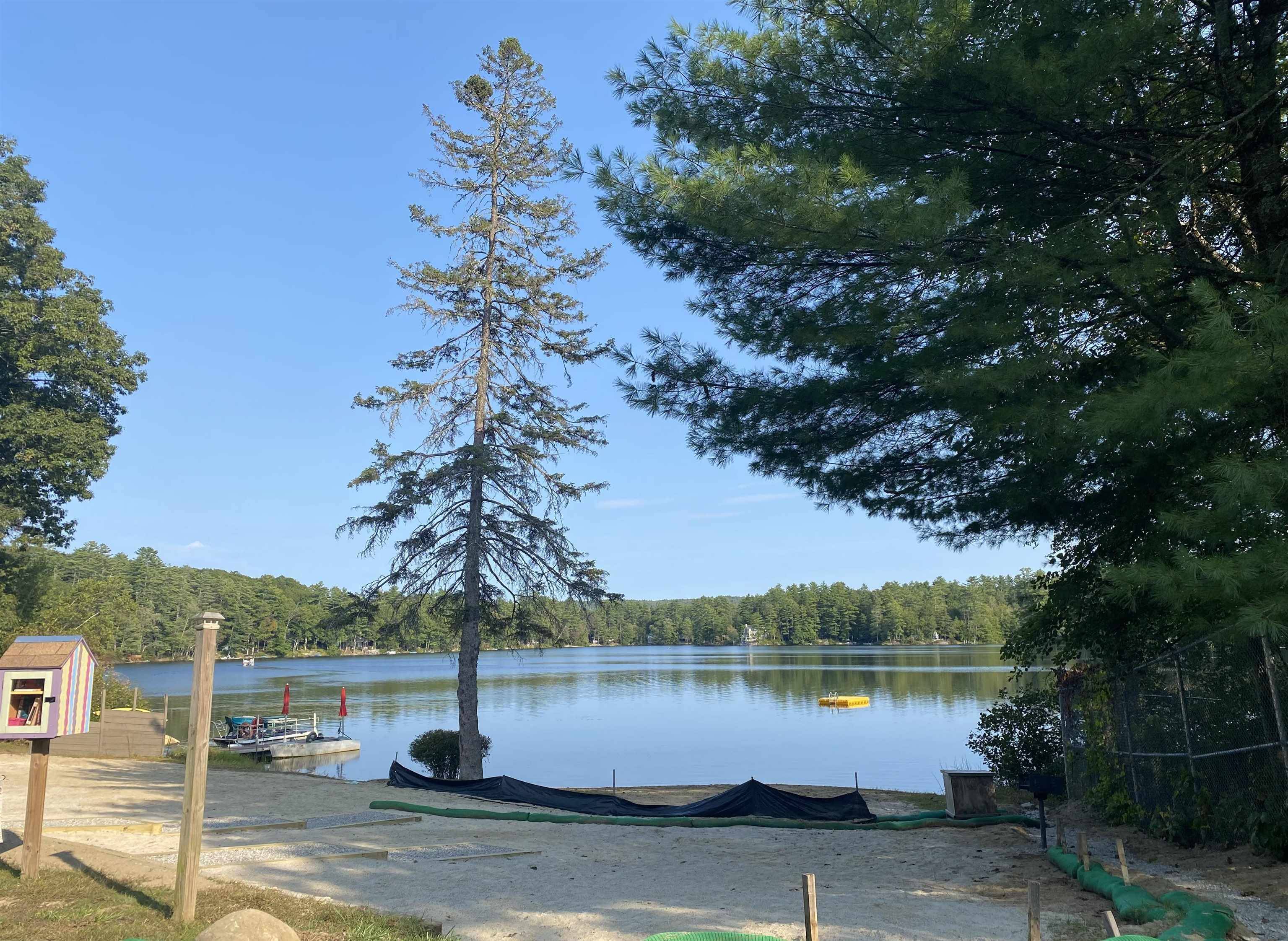 Hillsborough, NH 03244,17 Autumn RD