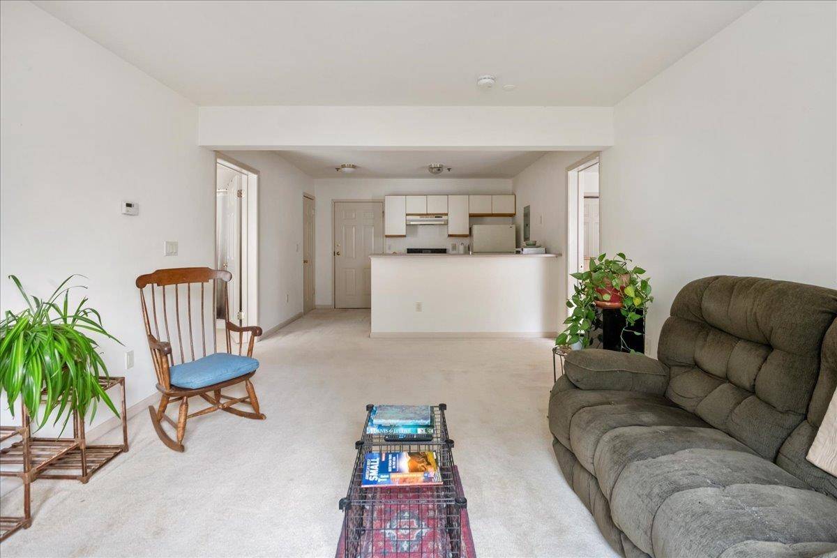 Burlington, VT 05401,229 Hildred DR