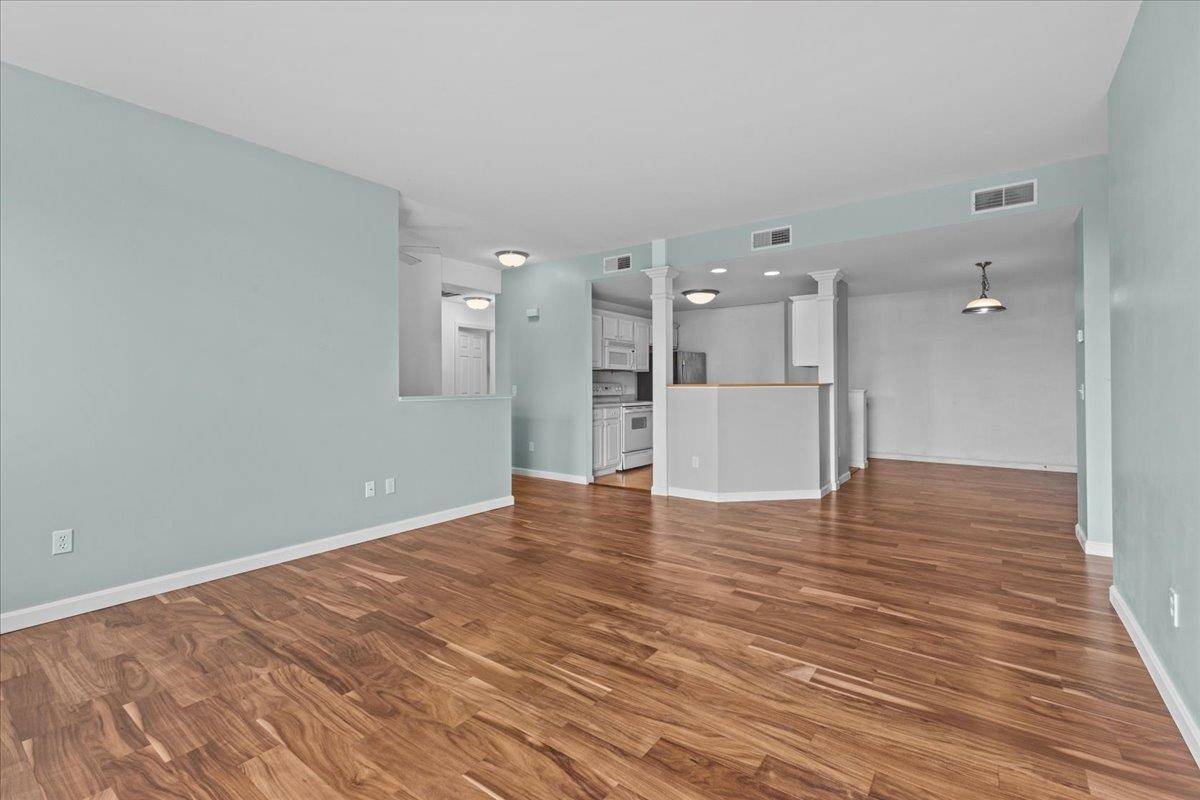 Essex Junction, VT 05452,67 Pearl ST #Unit 5