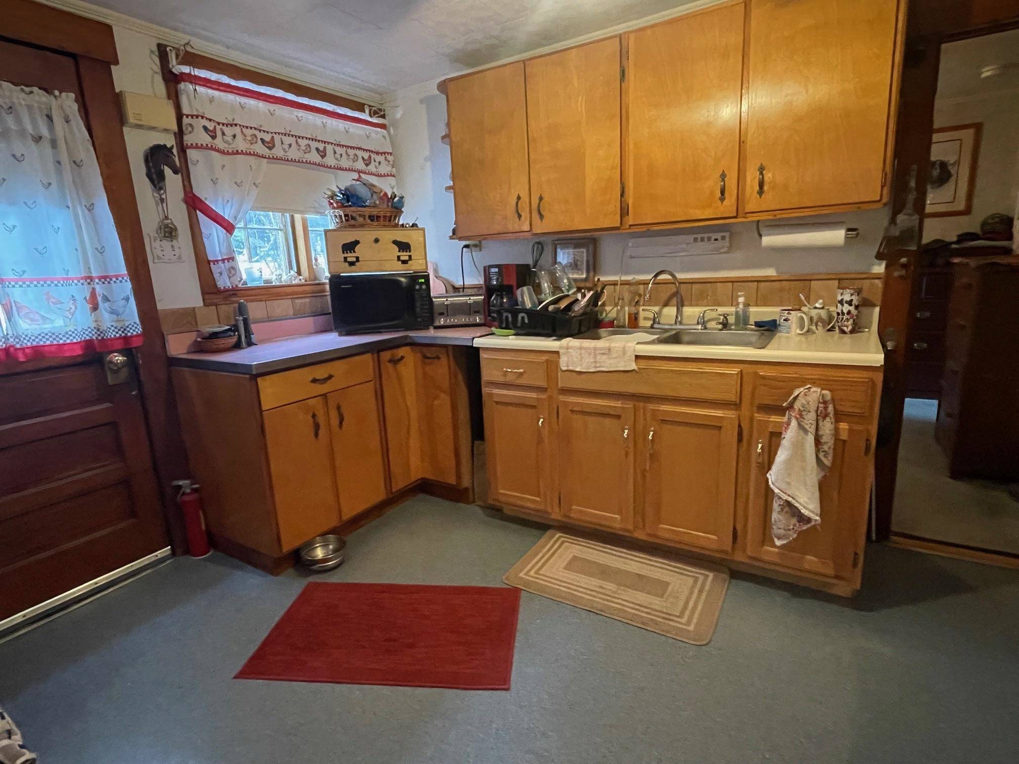 Newbury, VT 05081,4483 Leighton Hill RD