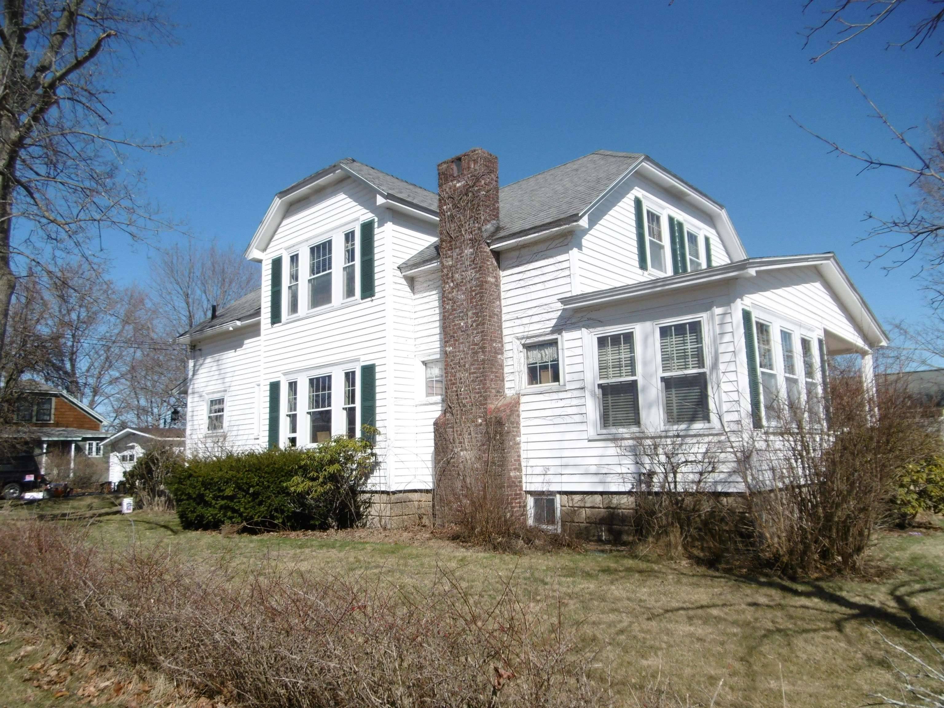 Manchester, NH 03103,8 Harrington AVE