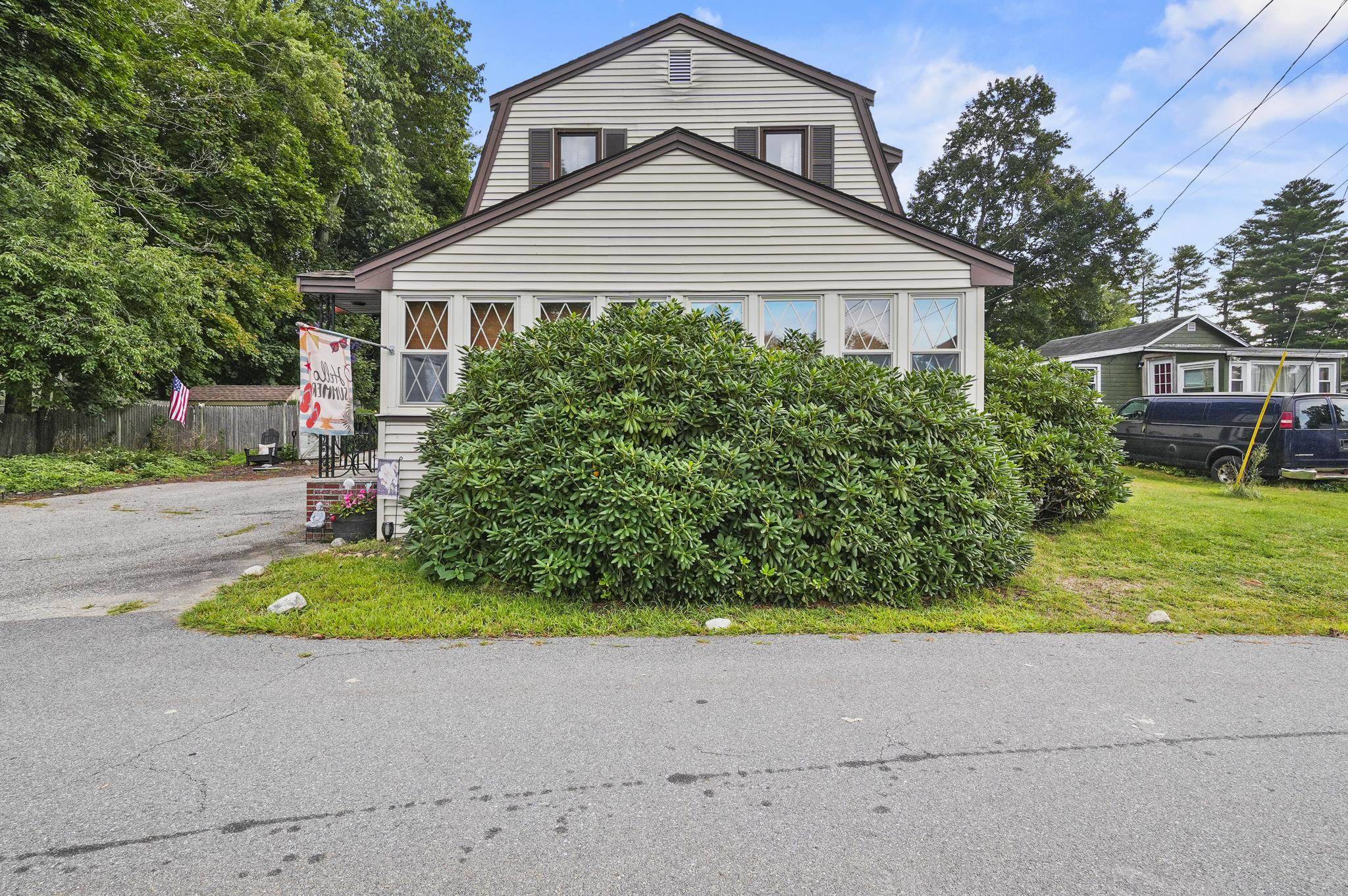 Salem, NH 03079,72 Millville CIR
