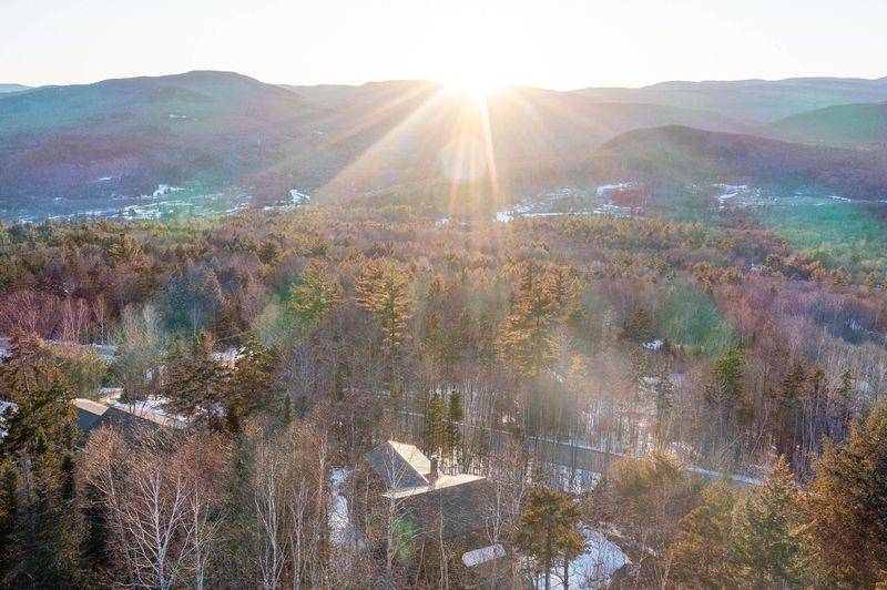 Jackson, NH 03846,52 North Hampshire RDG