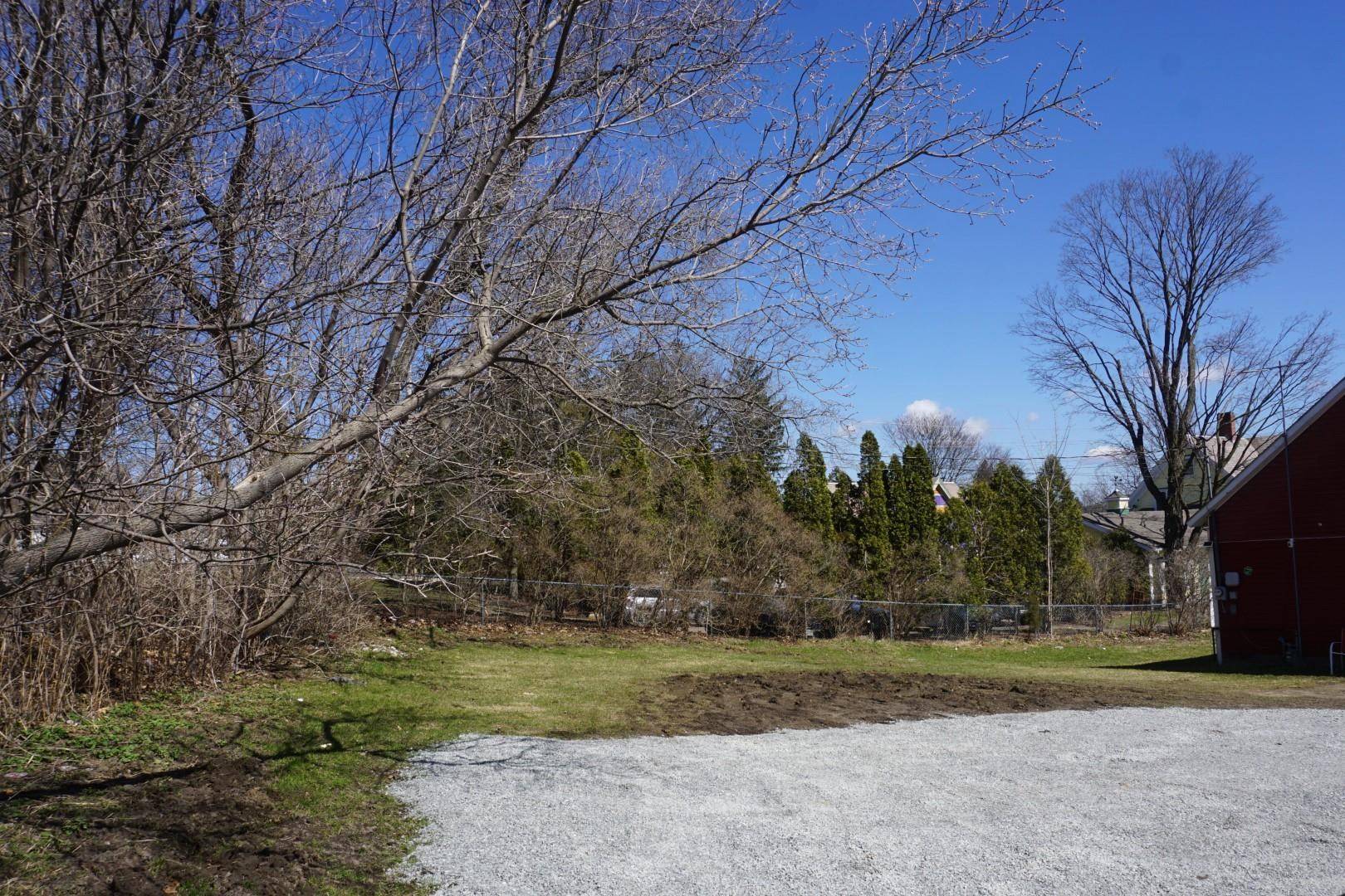 16-18 Lincoln ST Essex Junction, VT 05452
