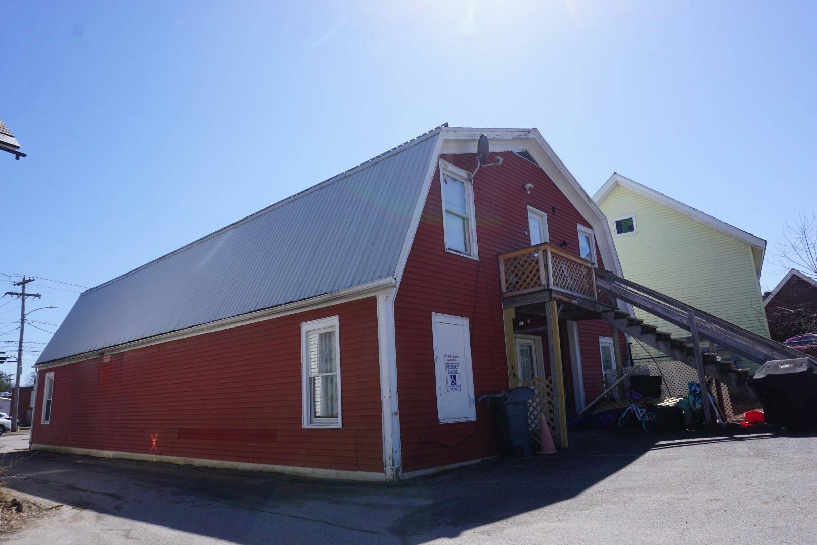 Essex Junction, VT 05452,16-18 Lincoln ST