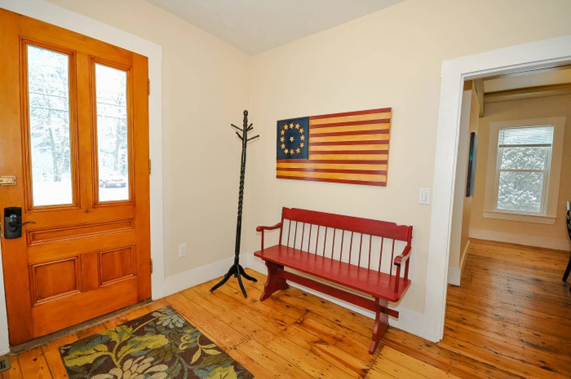 Conway, NH 03818,305 West Main ST