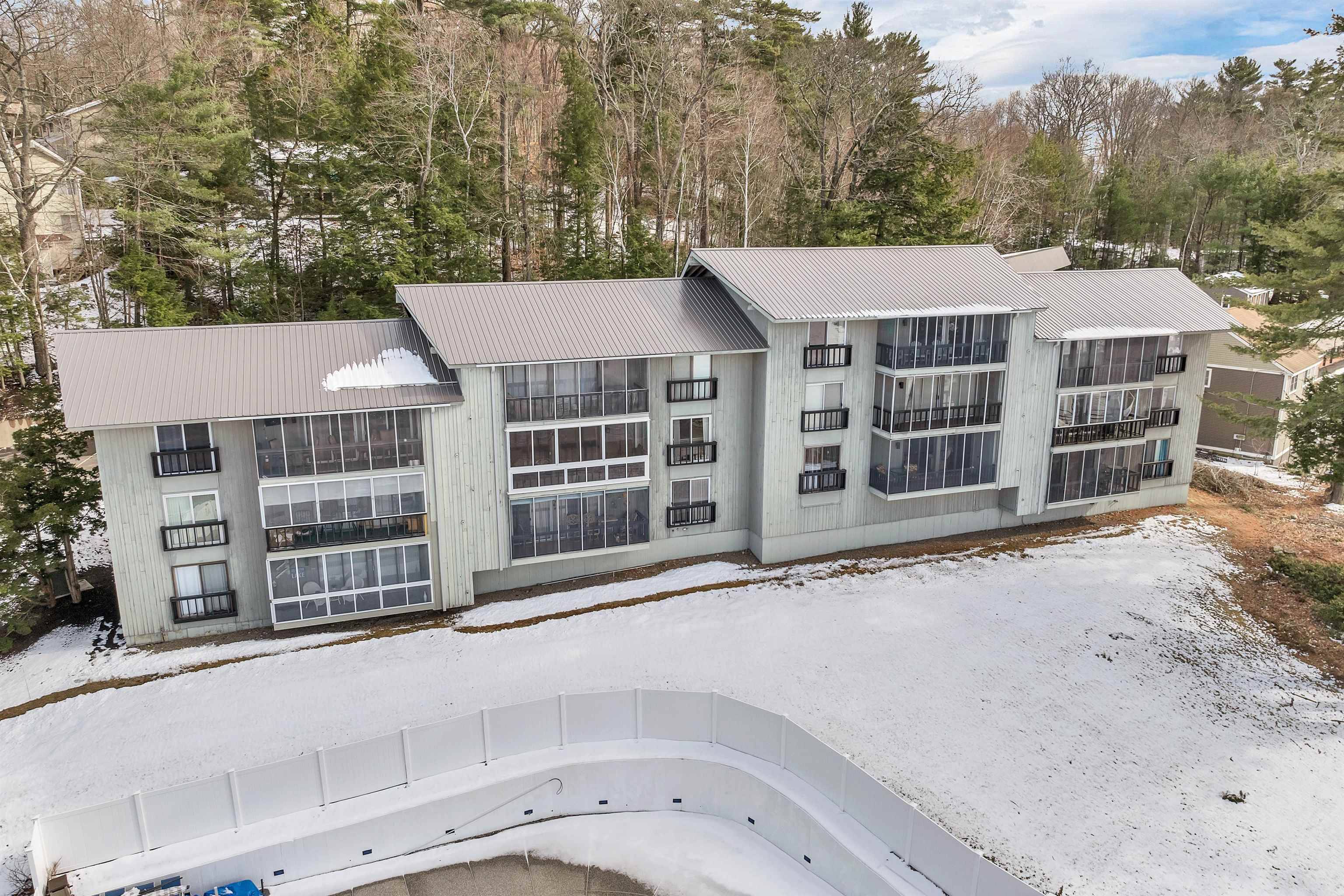 Laconia, NH 03246,883 Weirs BLVD #3