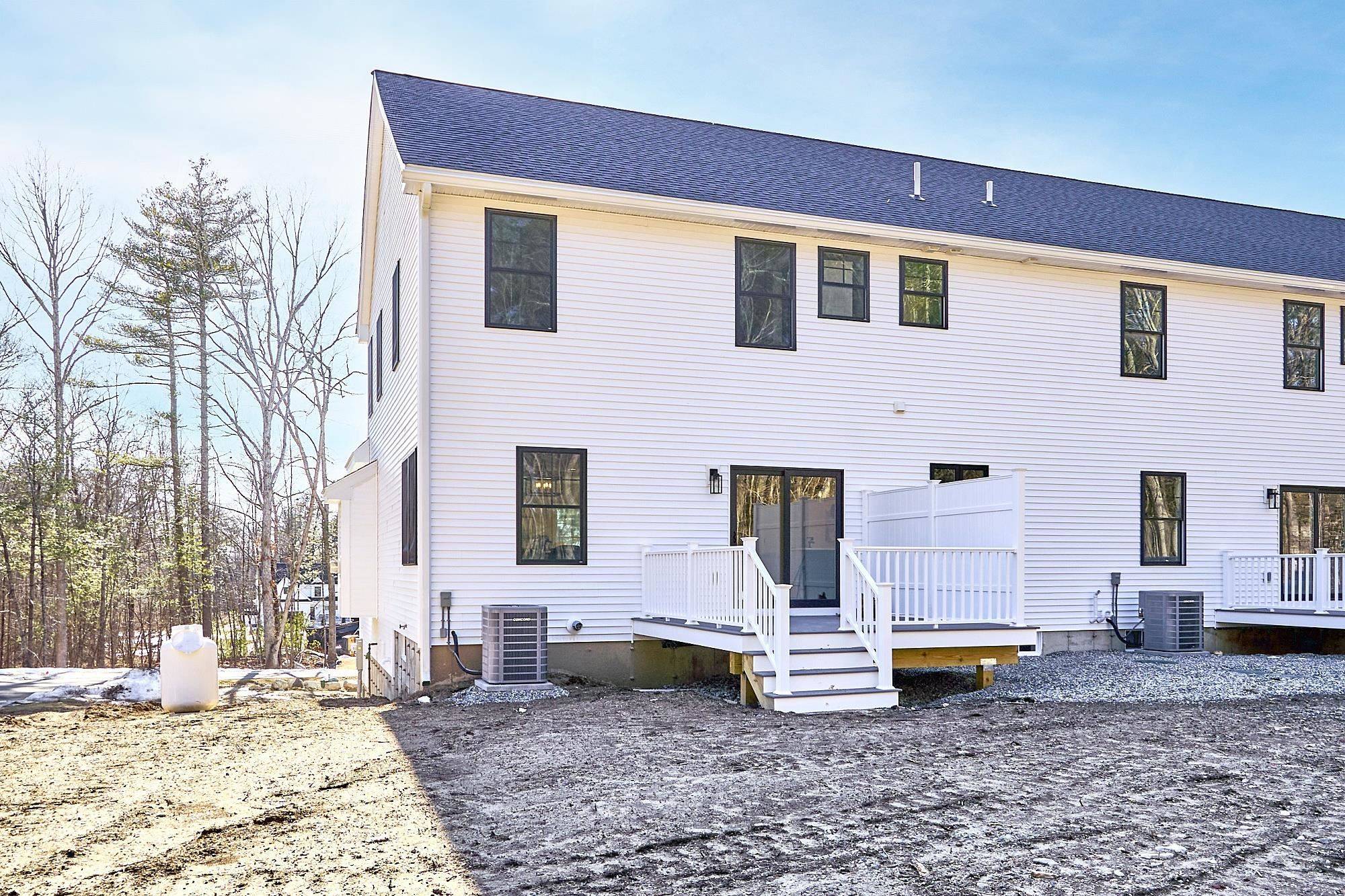 Plaistow, NH 03865,44A Stephen C Savage WAY #10