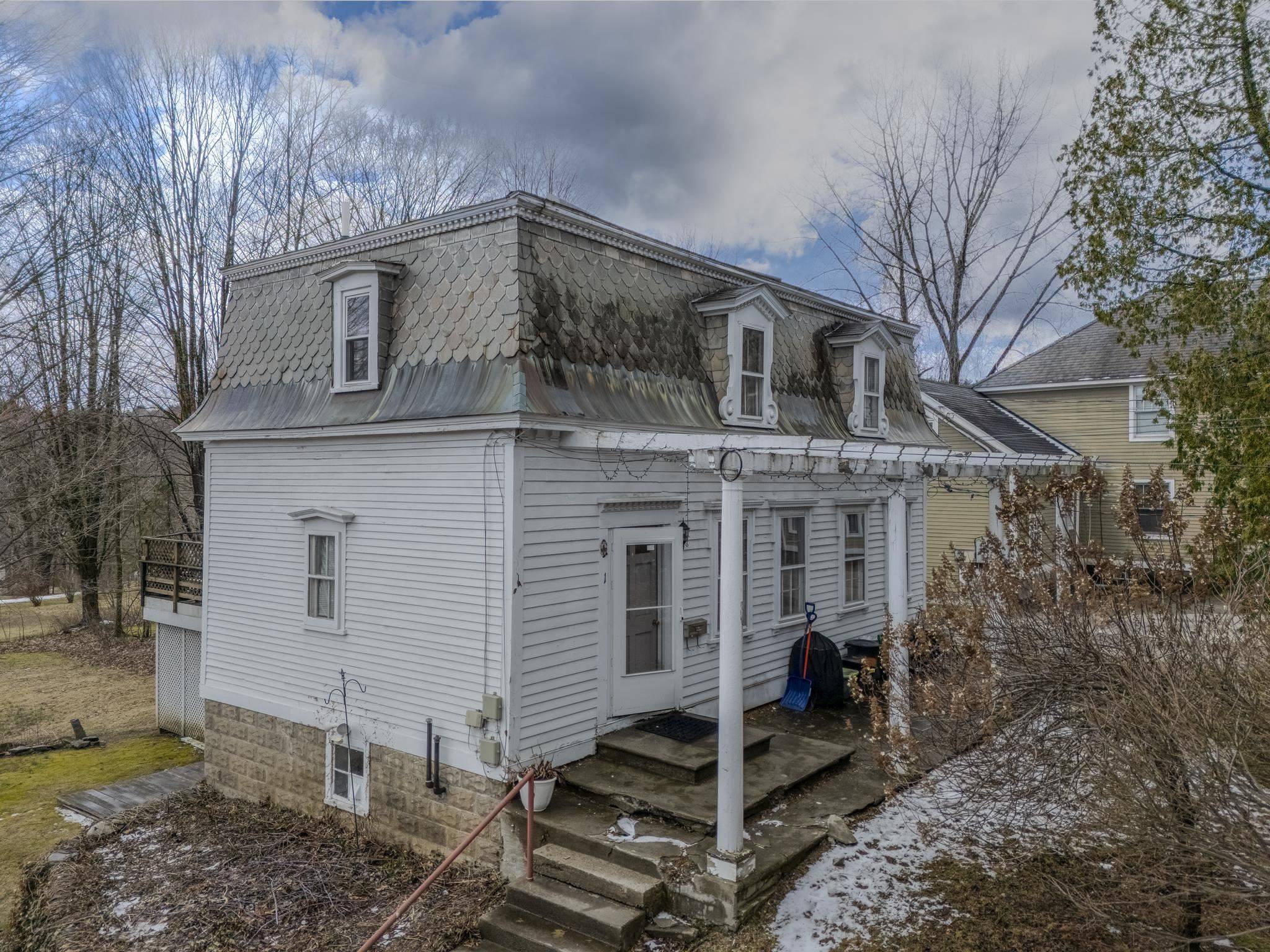 Brattleboro, VT 05301,412 Western AVE