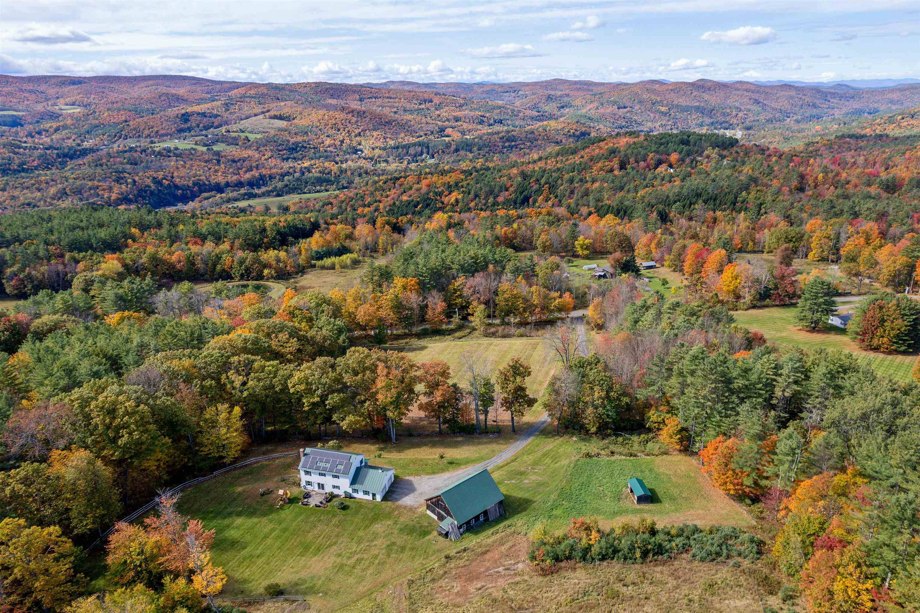 Hartford, VT 05001,1325 Wildlife RD