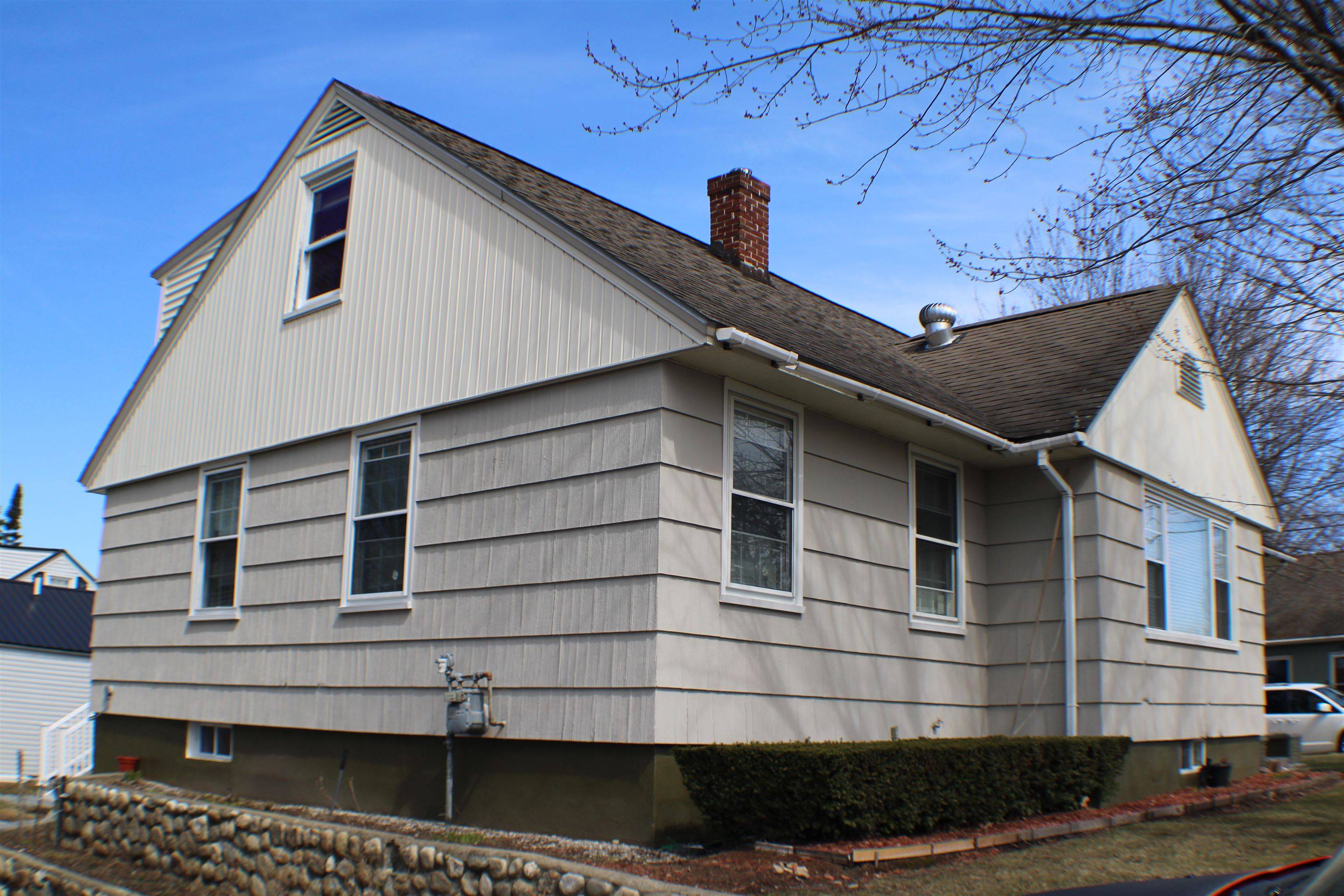 Manchester, NH 03102,192 Biron ST