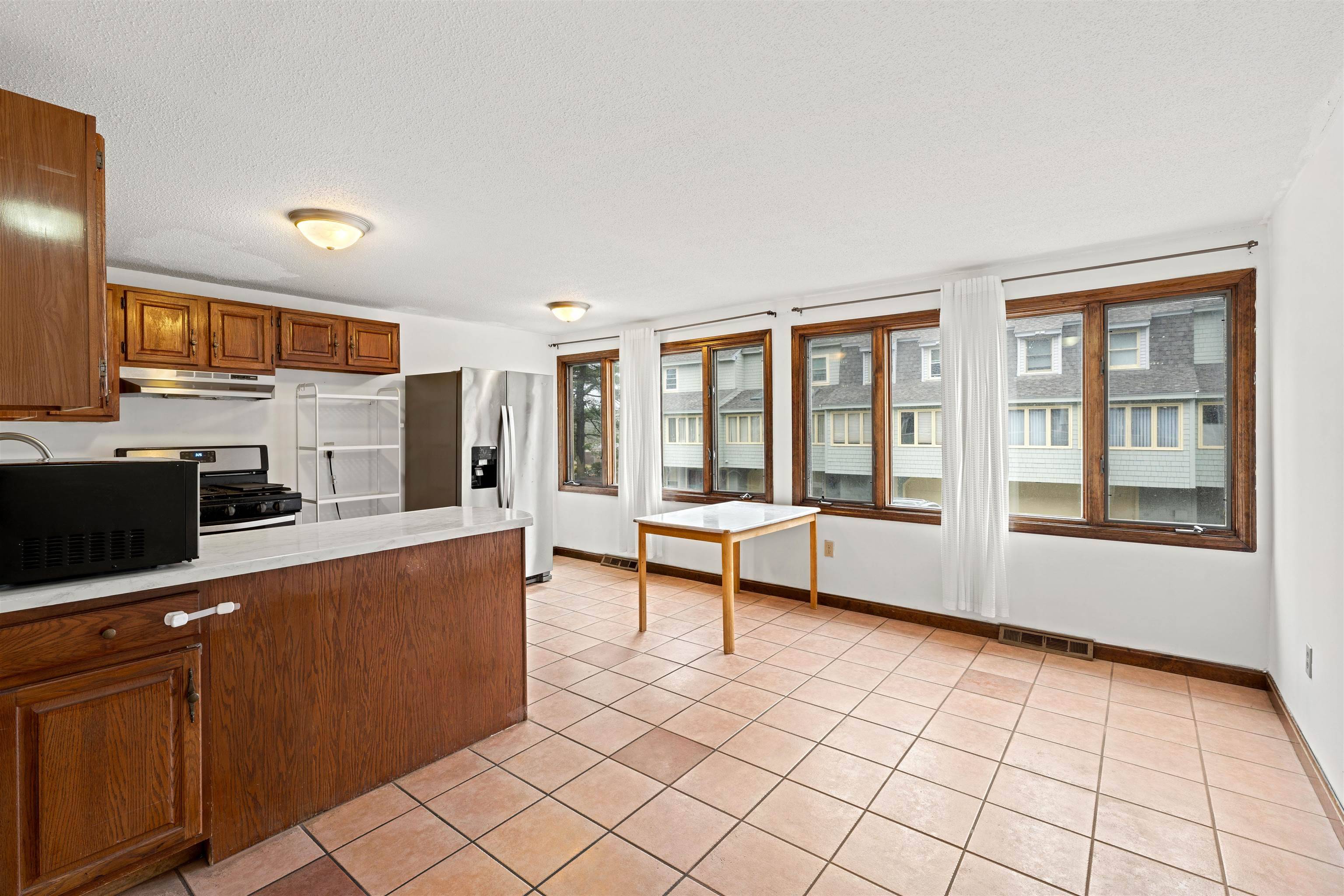 Merrimack, NH 03054,87 Sentry WAY