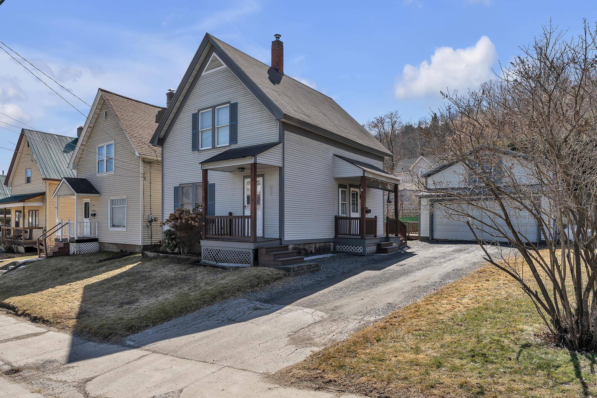 Barre City, VT 05641,42 Center ST