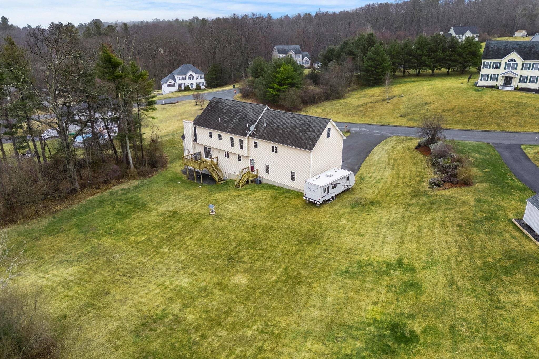 Pelham, NH 03076,209 Garland DR