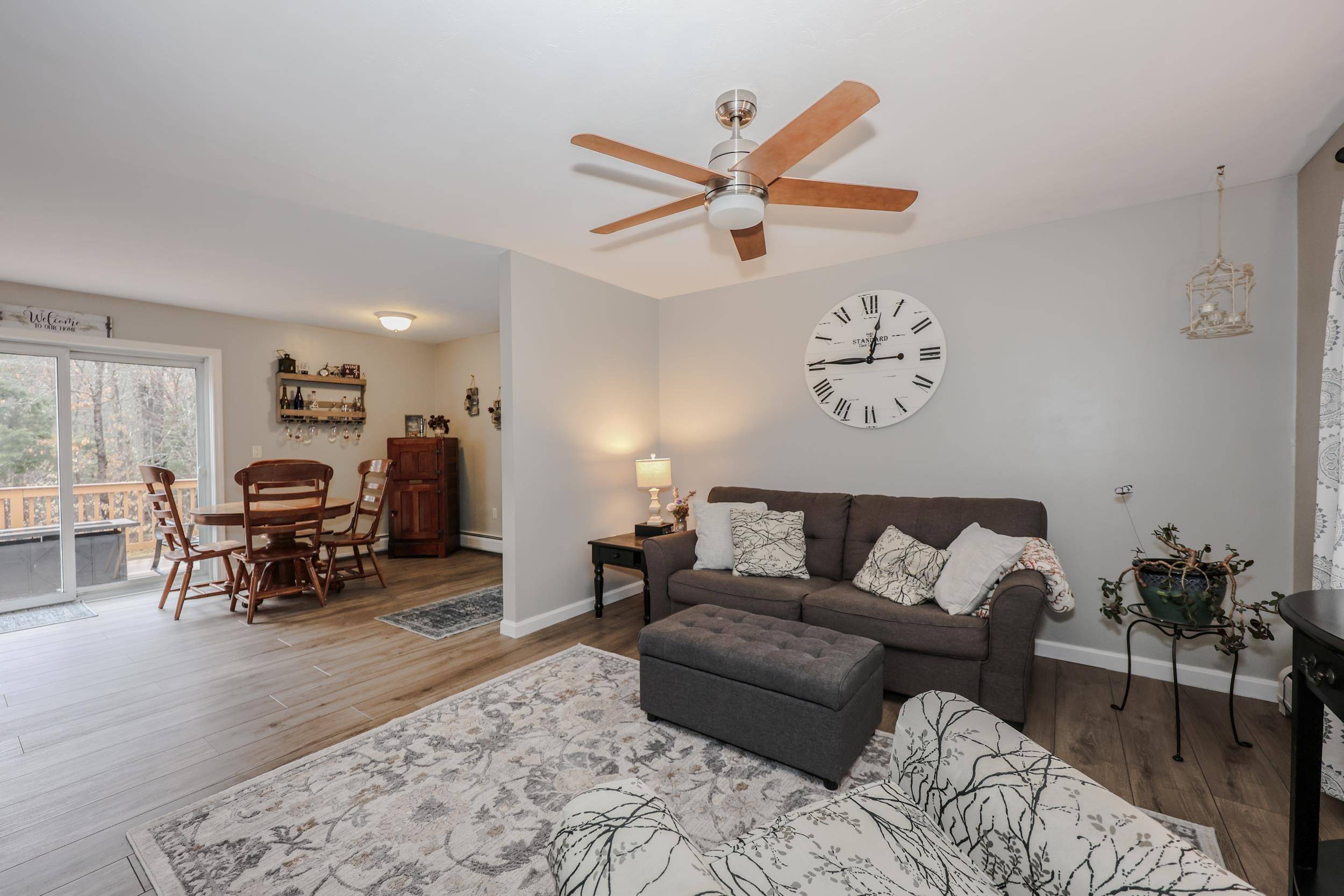 Loudon, NH 03307,286 Bee Hole RD