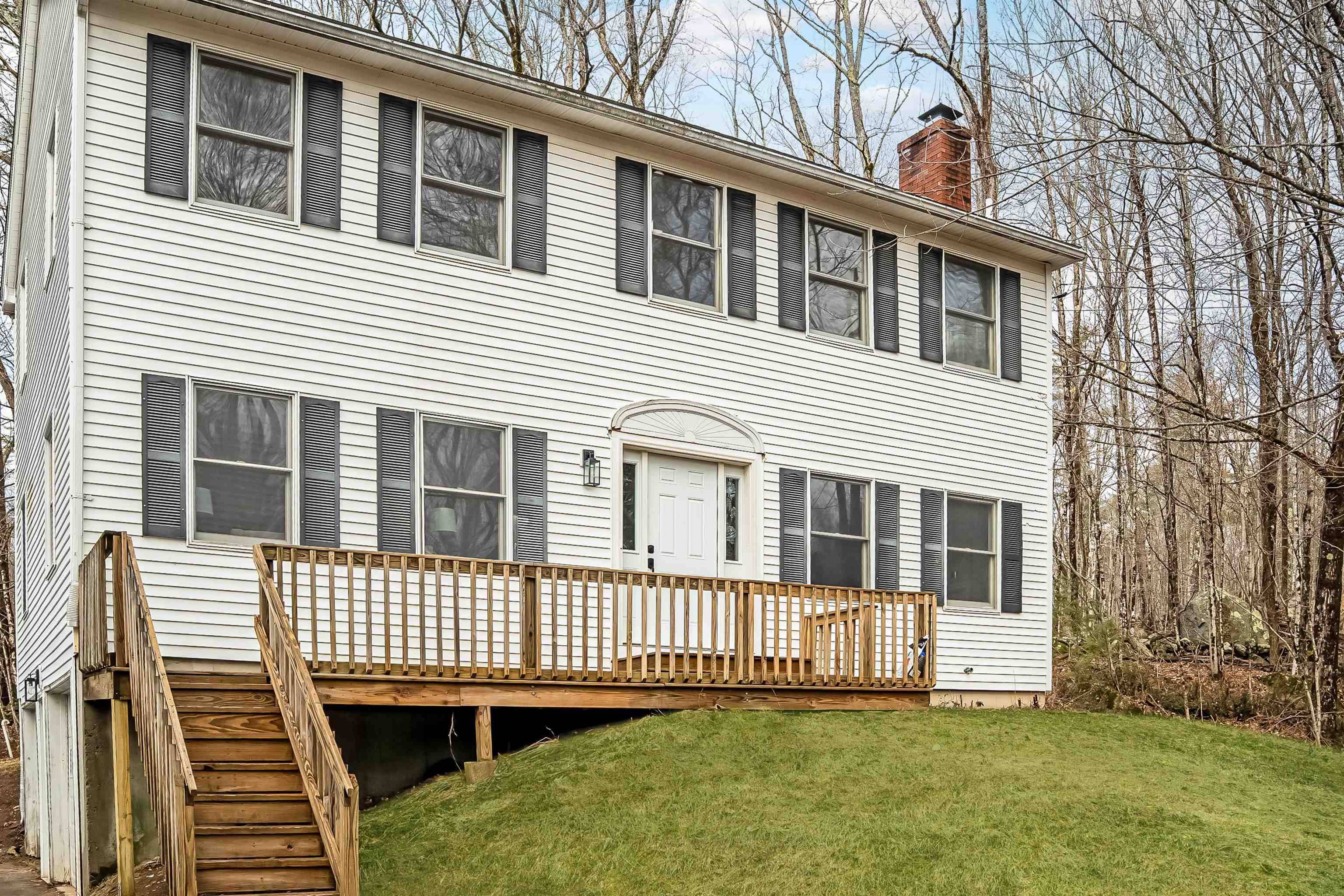 Weare, NH 03281,338 Colby RD