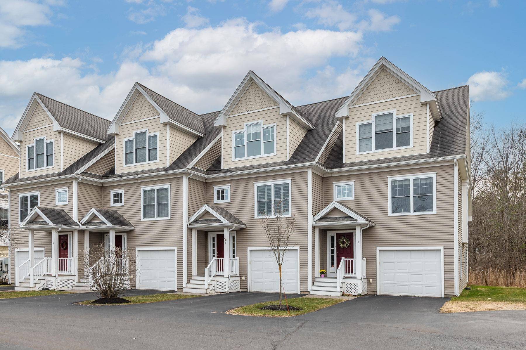Exeter, NH 03833,131 Court ST #6