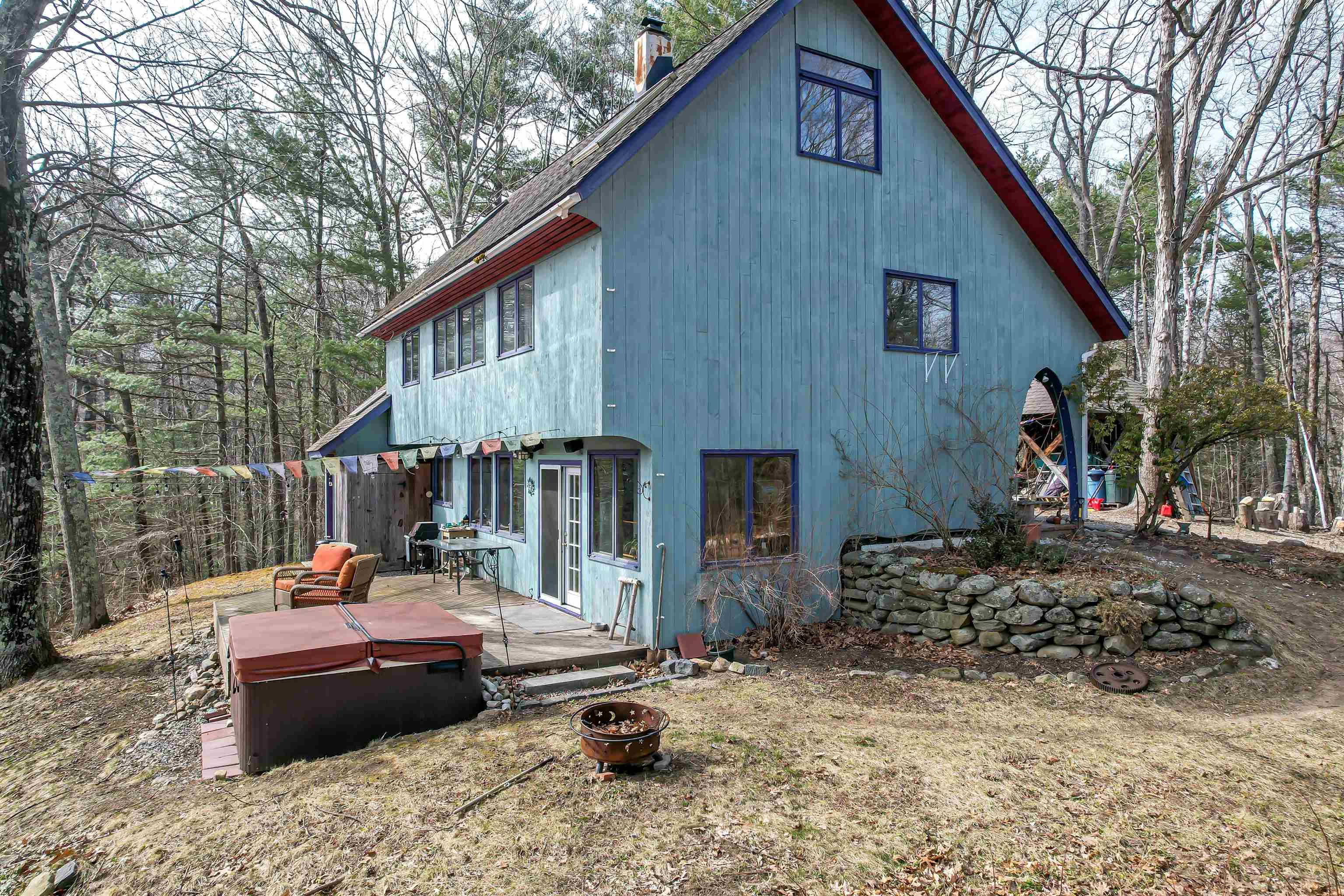 Wilton, NH 03086,72 Barrett Hill RD