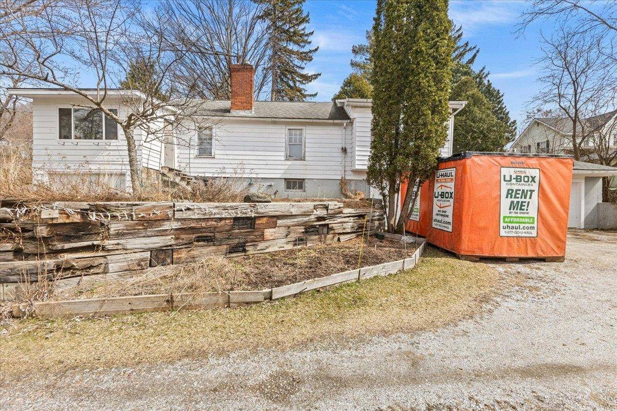 St. Albans City, VT 05478,48 Upper Newton ST
