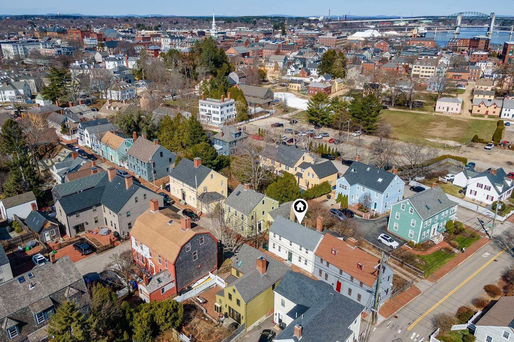 Portsmouth, NH 03801,135 Gates ST