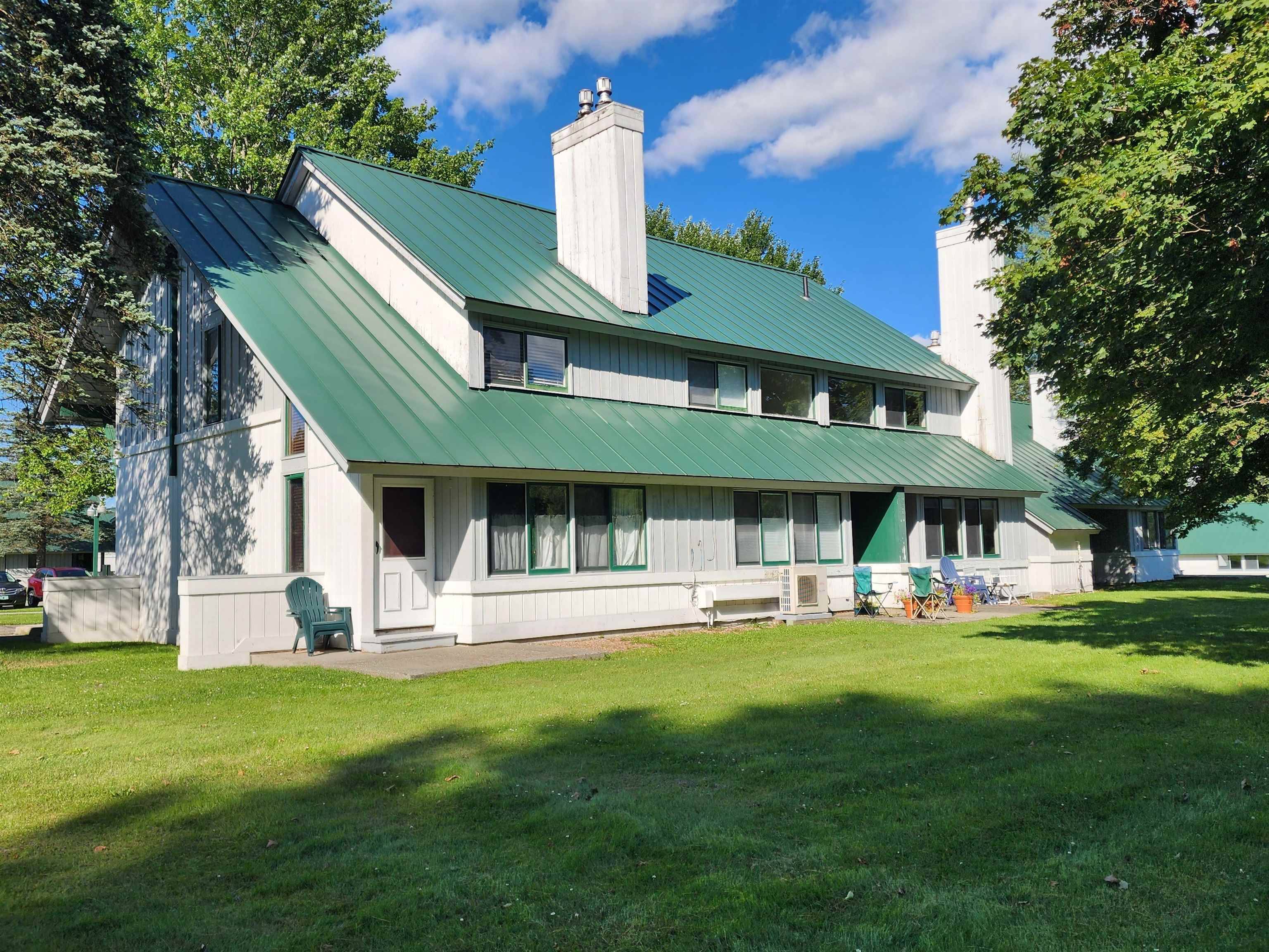 Stowe, VT 05672,90 Village Green DR #1C