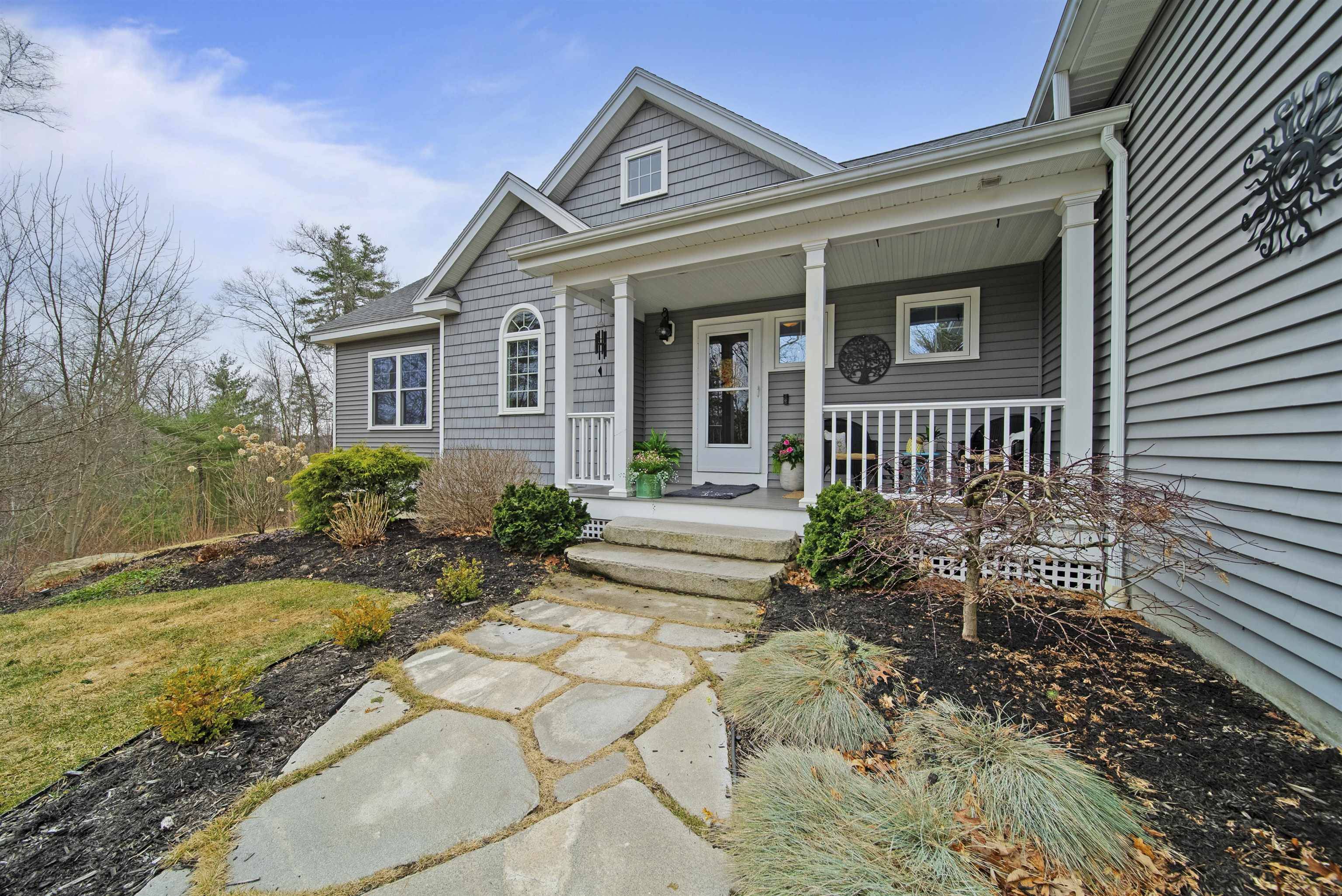Hooksett, NH 03106,10 Prescott Heights RD