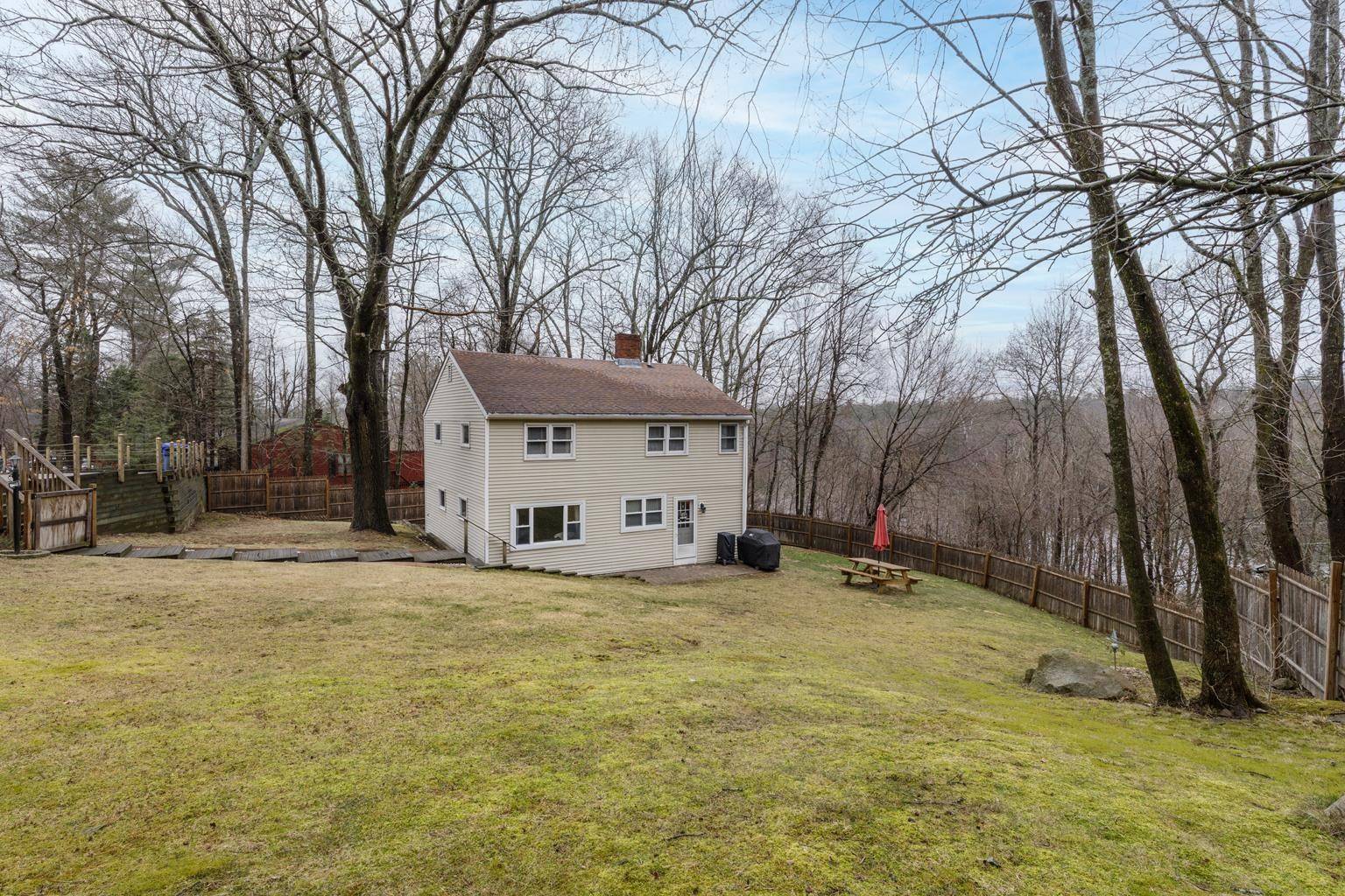 Bow, NH 03304,31 Carriage RD