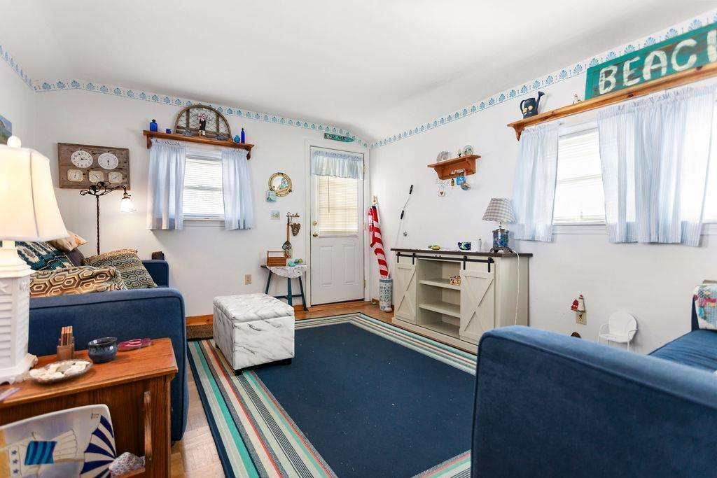 Hampton, NH 03842,84 Acorn RD